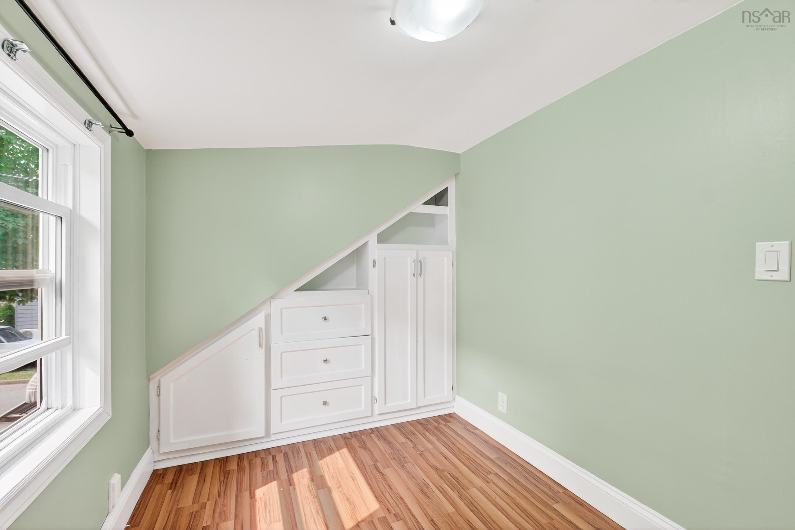 $218,900.00: 37 Court Street, Sydney