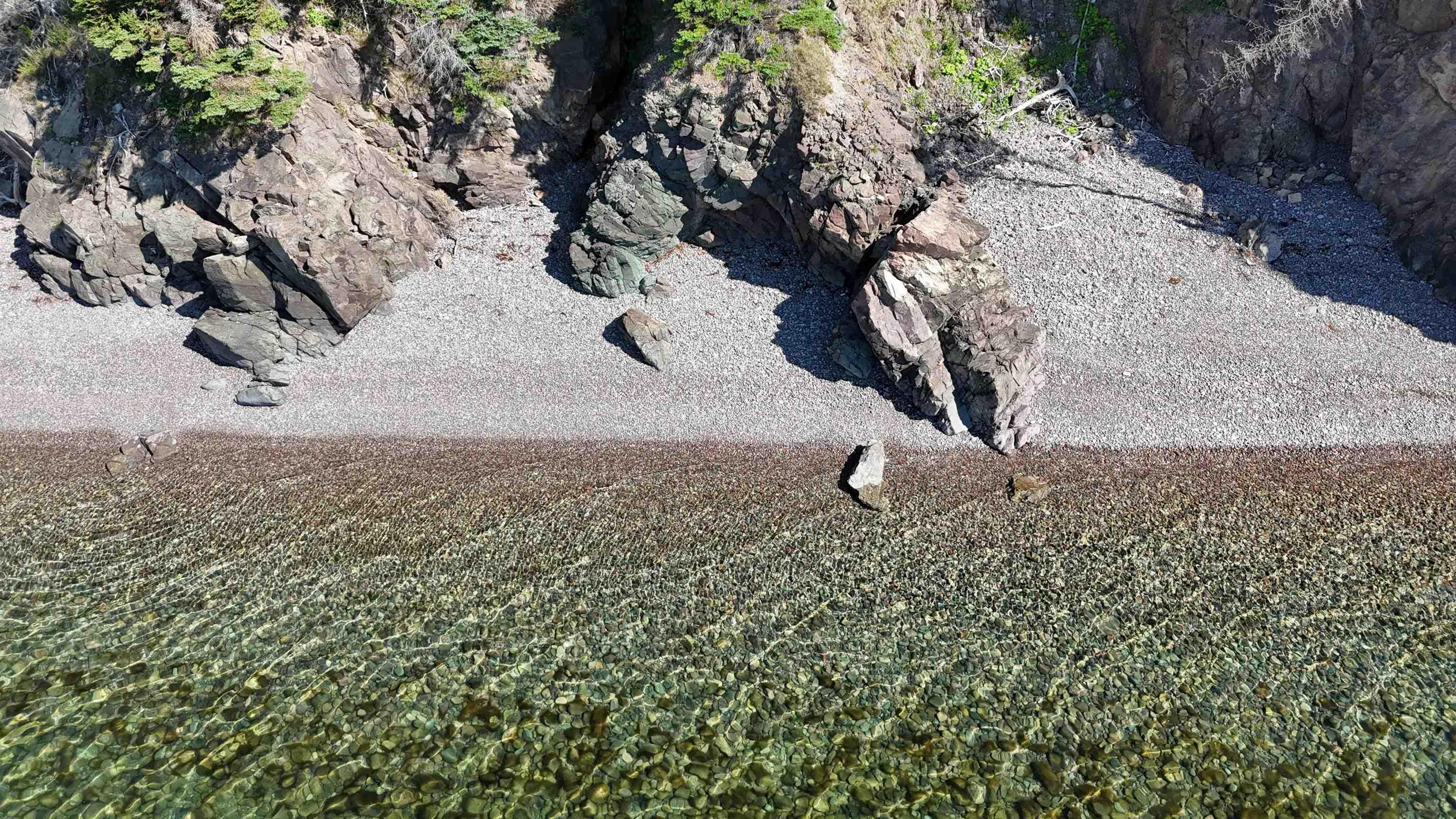 $524,900.00: 95 LAKESHORE Drive W, Irish Cove