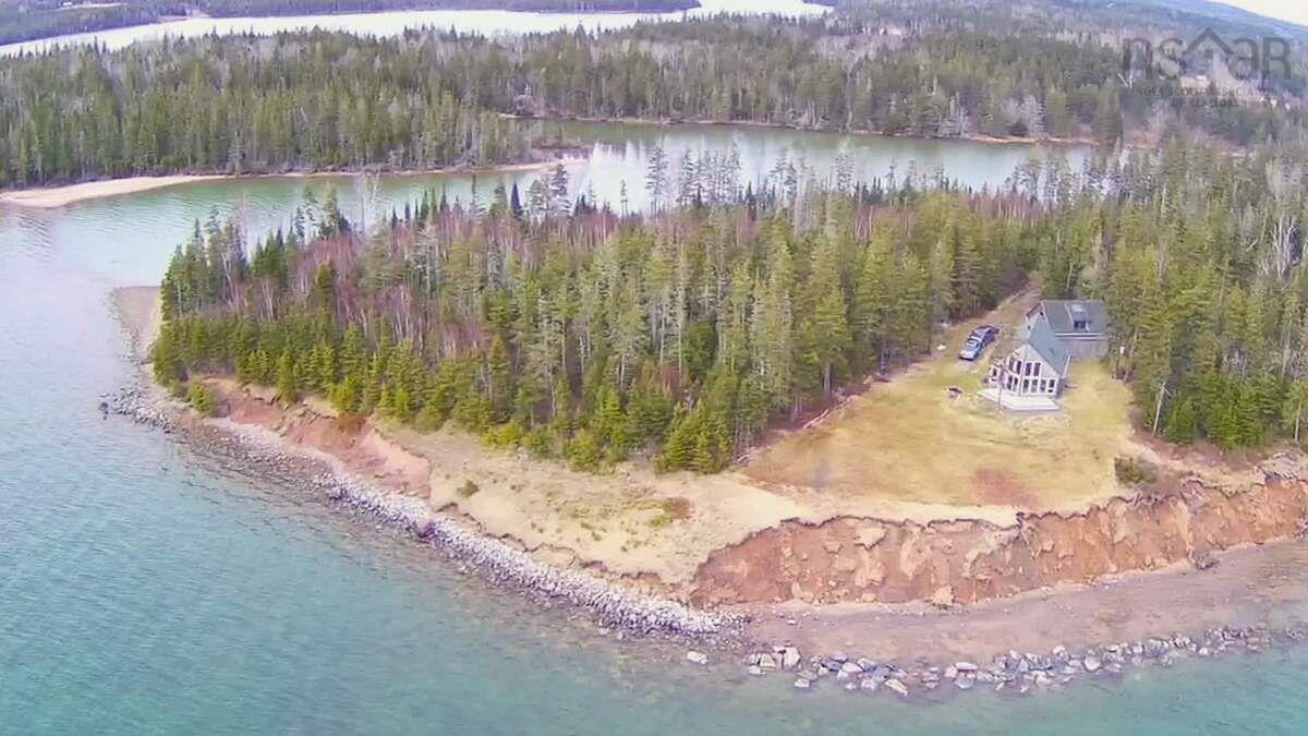 $639,000.00: 56 Johnny Ben