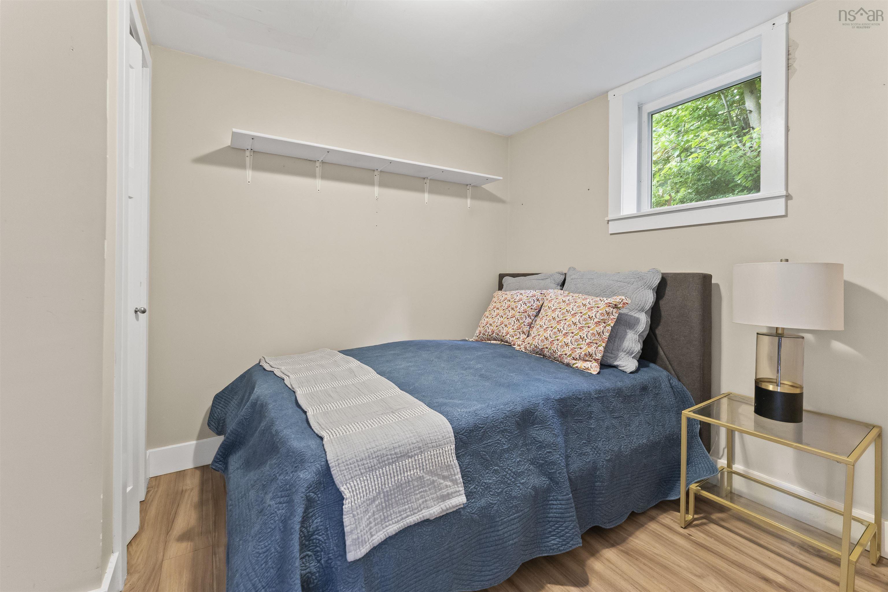 $675,000.00: 48 Adelaide Avenue, Fairview