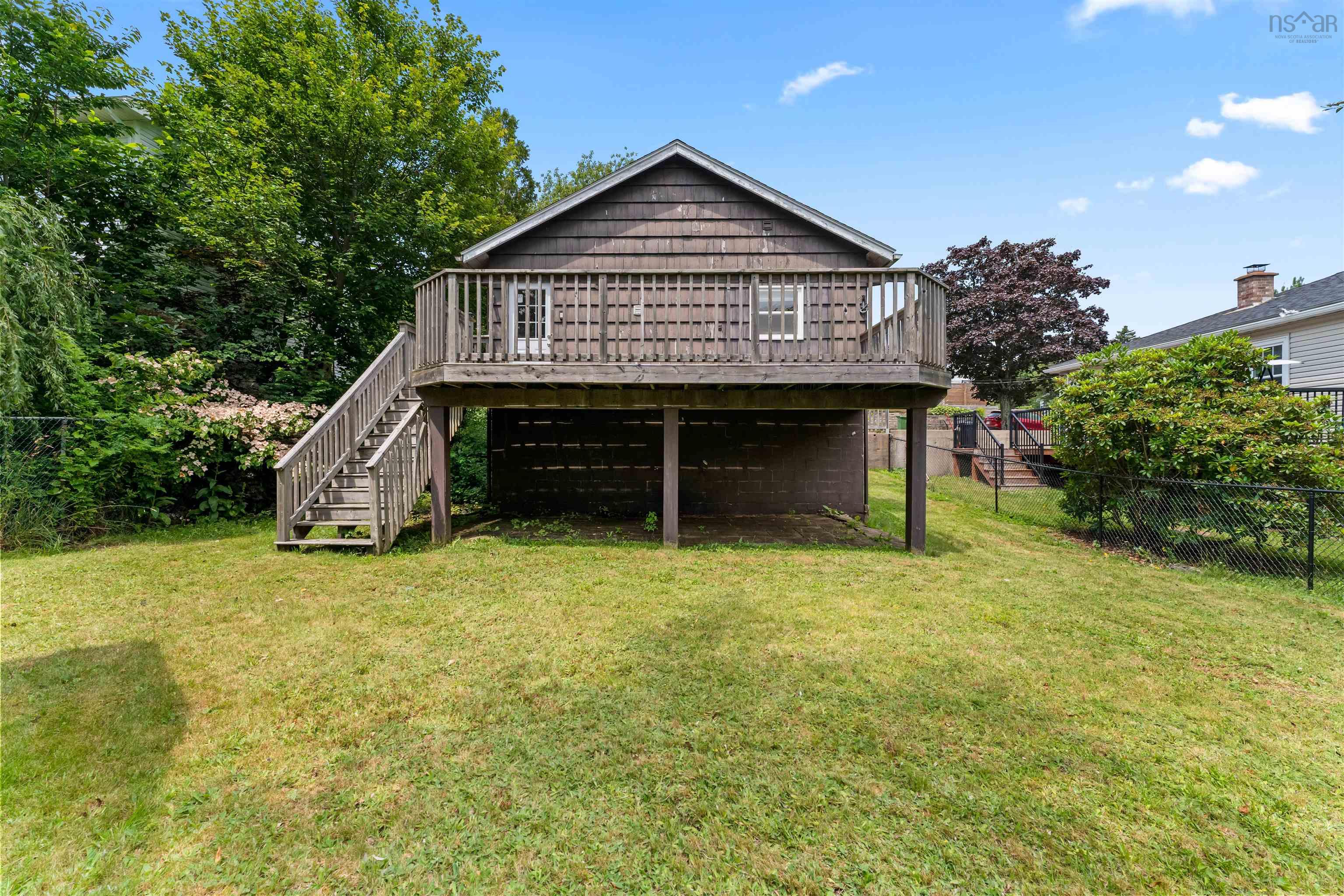 $675,000.00: 48 Adelaide Avenue, Fairview