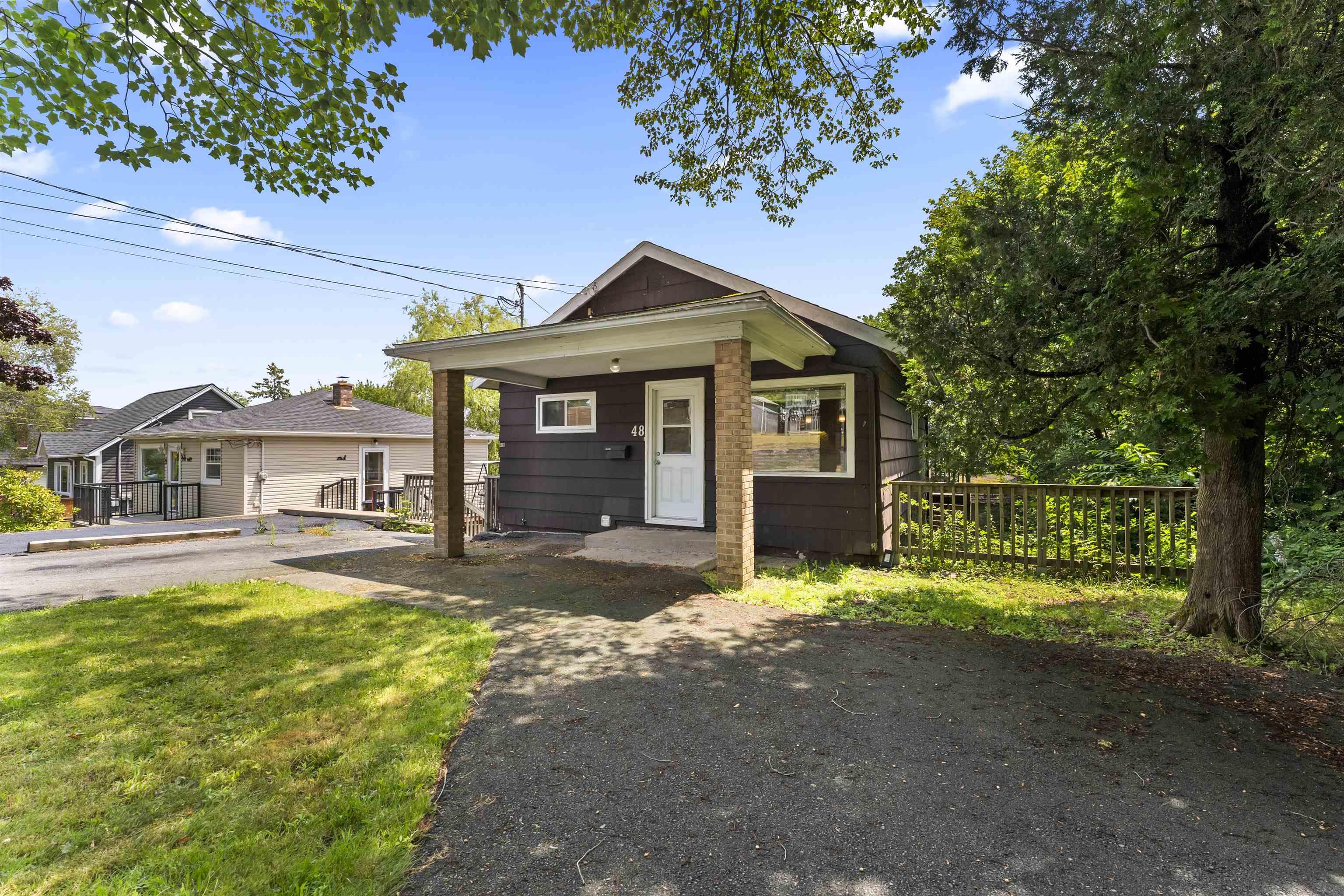 $675,000.00: 48 Adelaide Avenue, Fairview