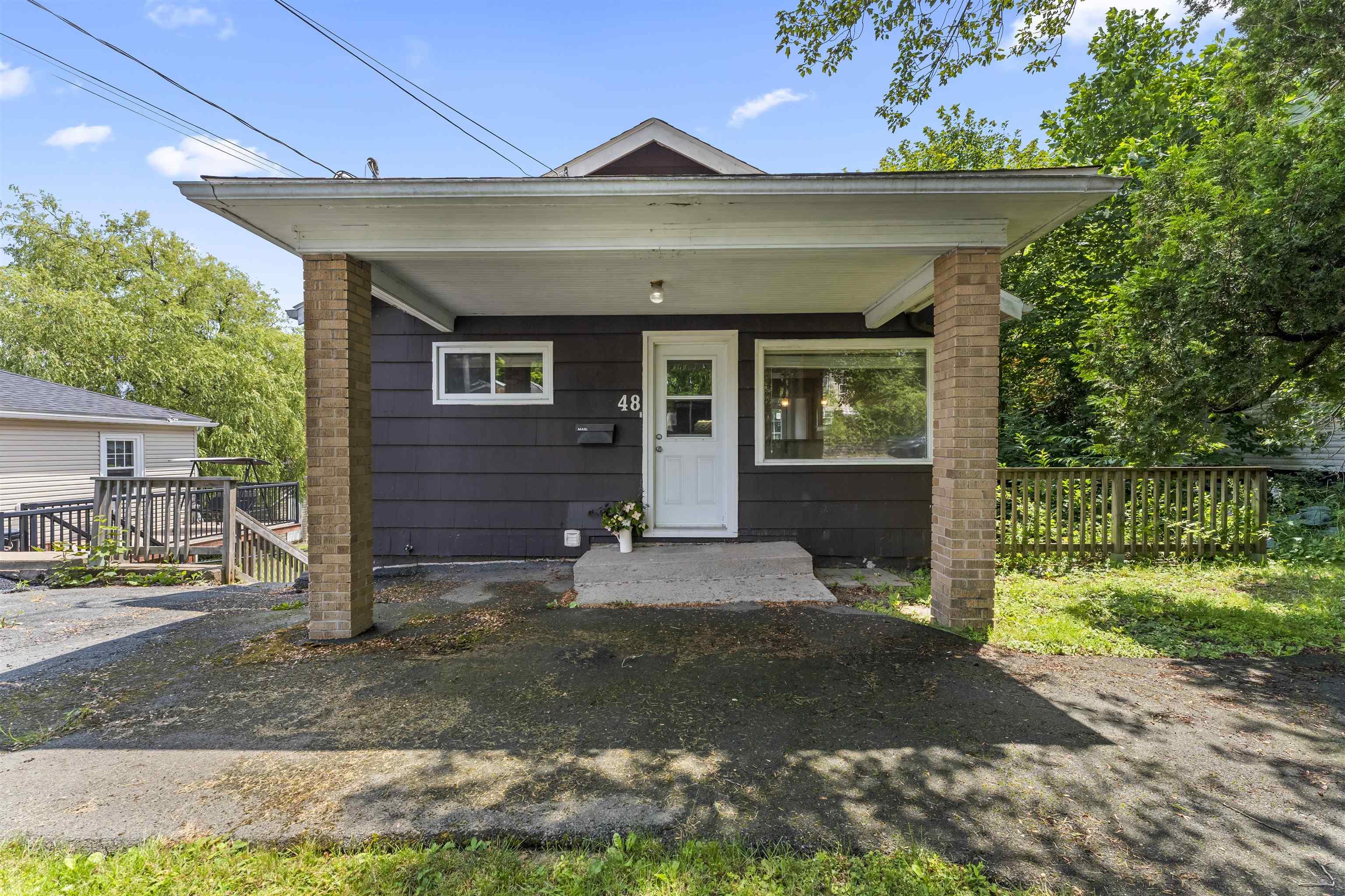 $675,000.00: 48 Adelaide Avenue, Fairview