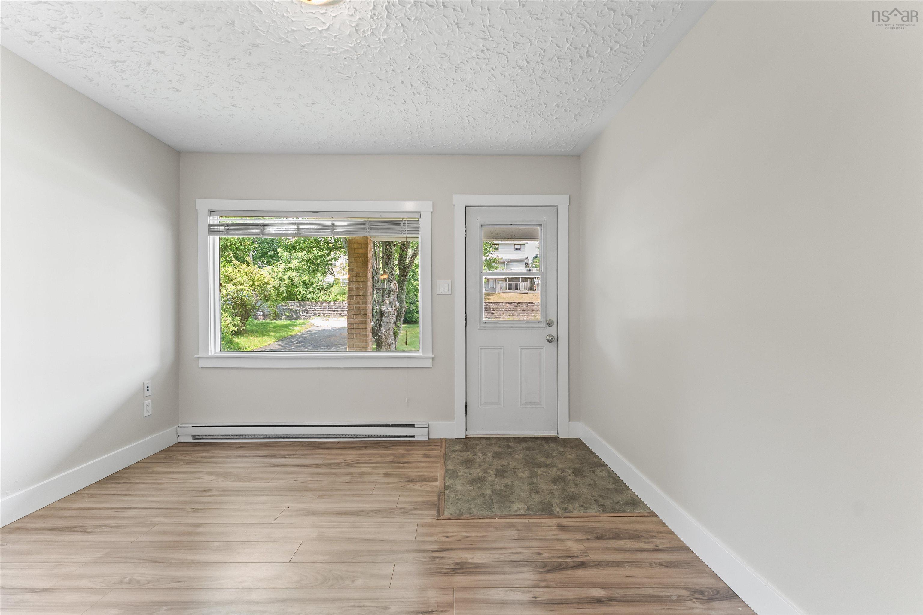 $675,000.00: 48 Adelaide Avenue, Fairview