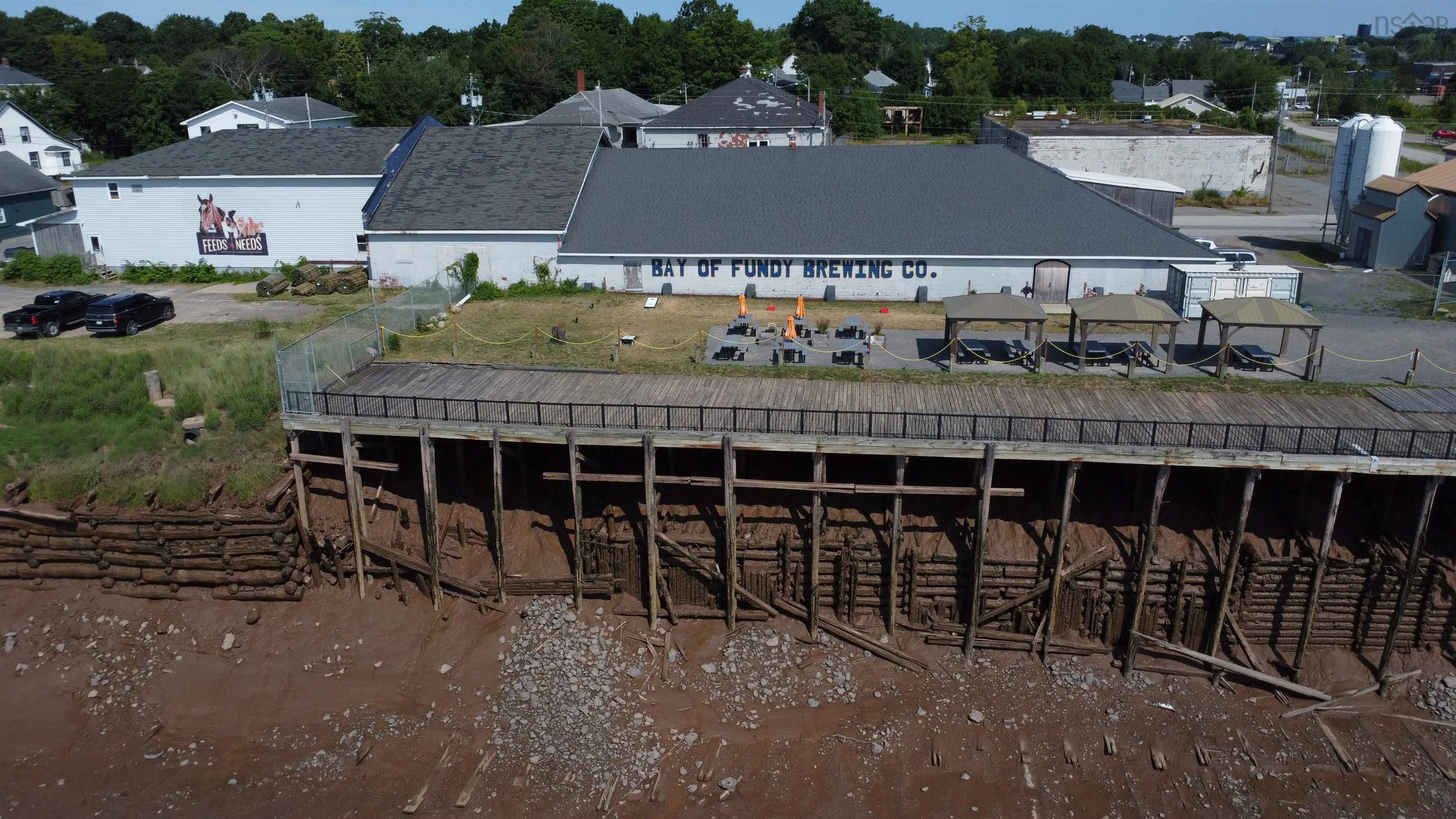 $975,000.00: 1104 Kars Street, Port Williams