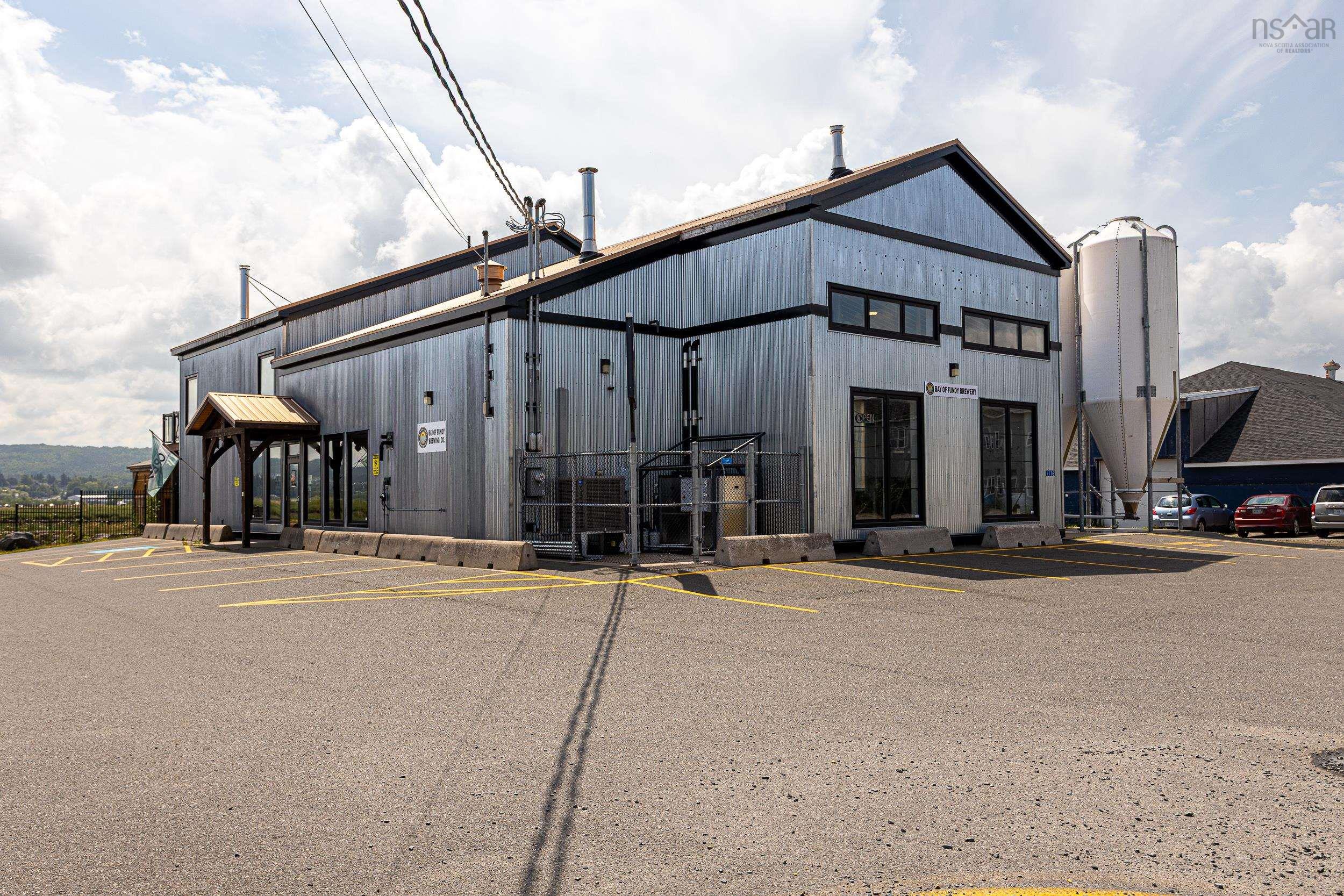 $899,900.00: 1116 Kars Street, Port Williams