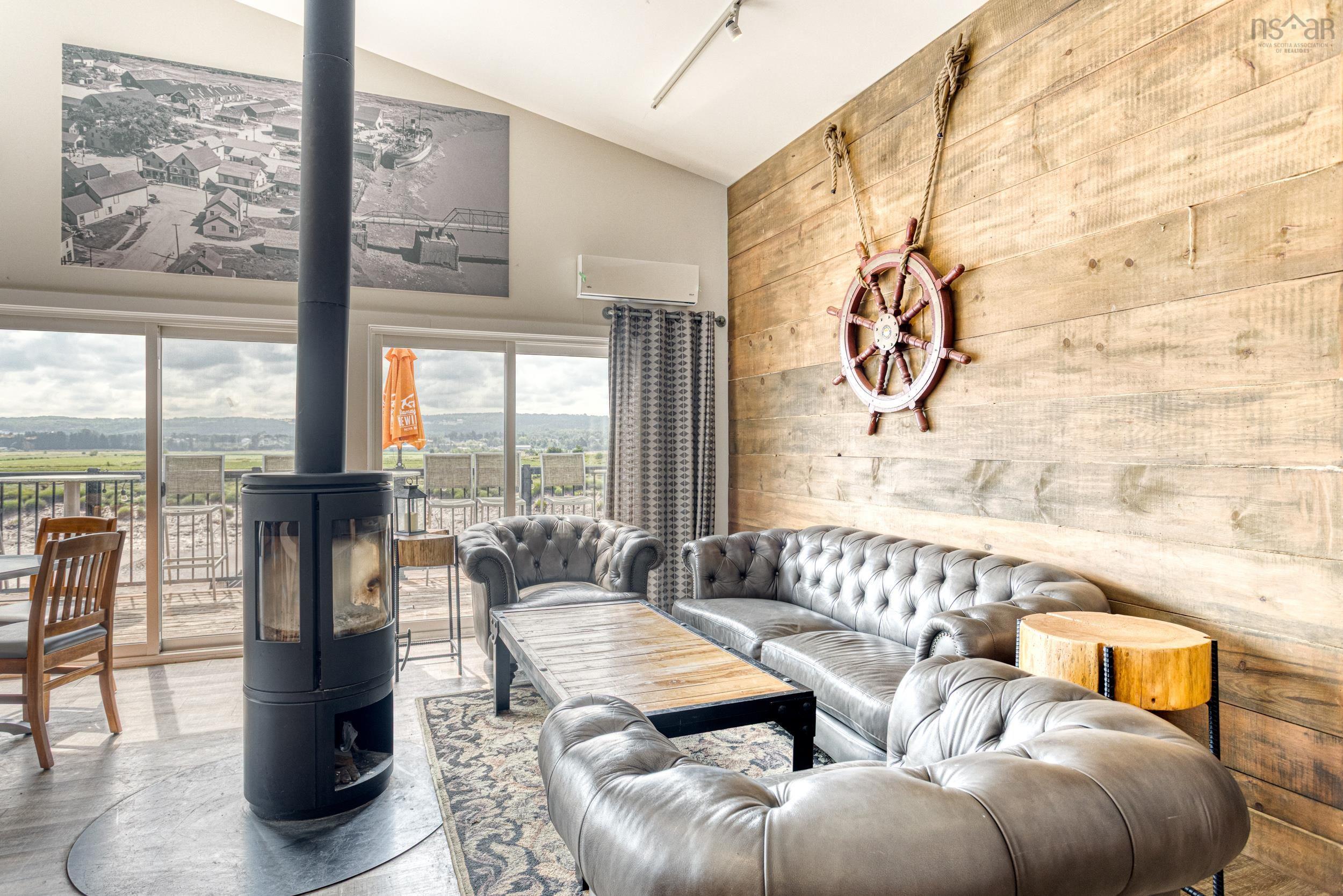 $899,900.00: 1116 Kars Street, Port Williams