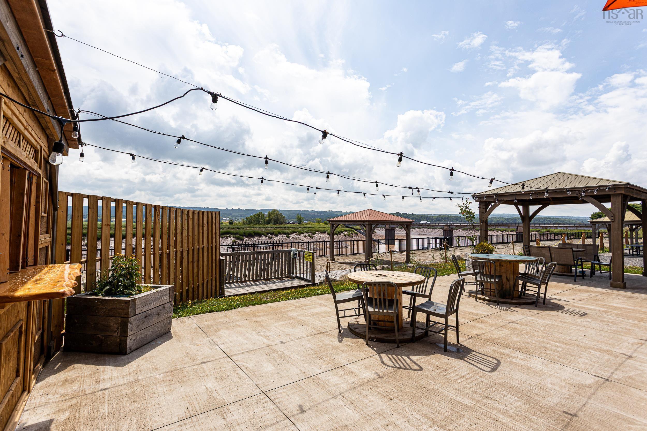 $899,900.00: 1116 Kars Street, Port Williams