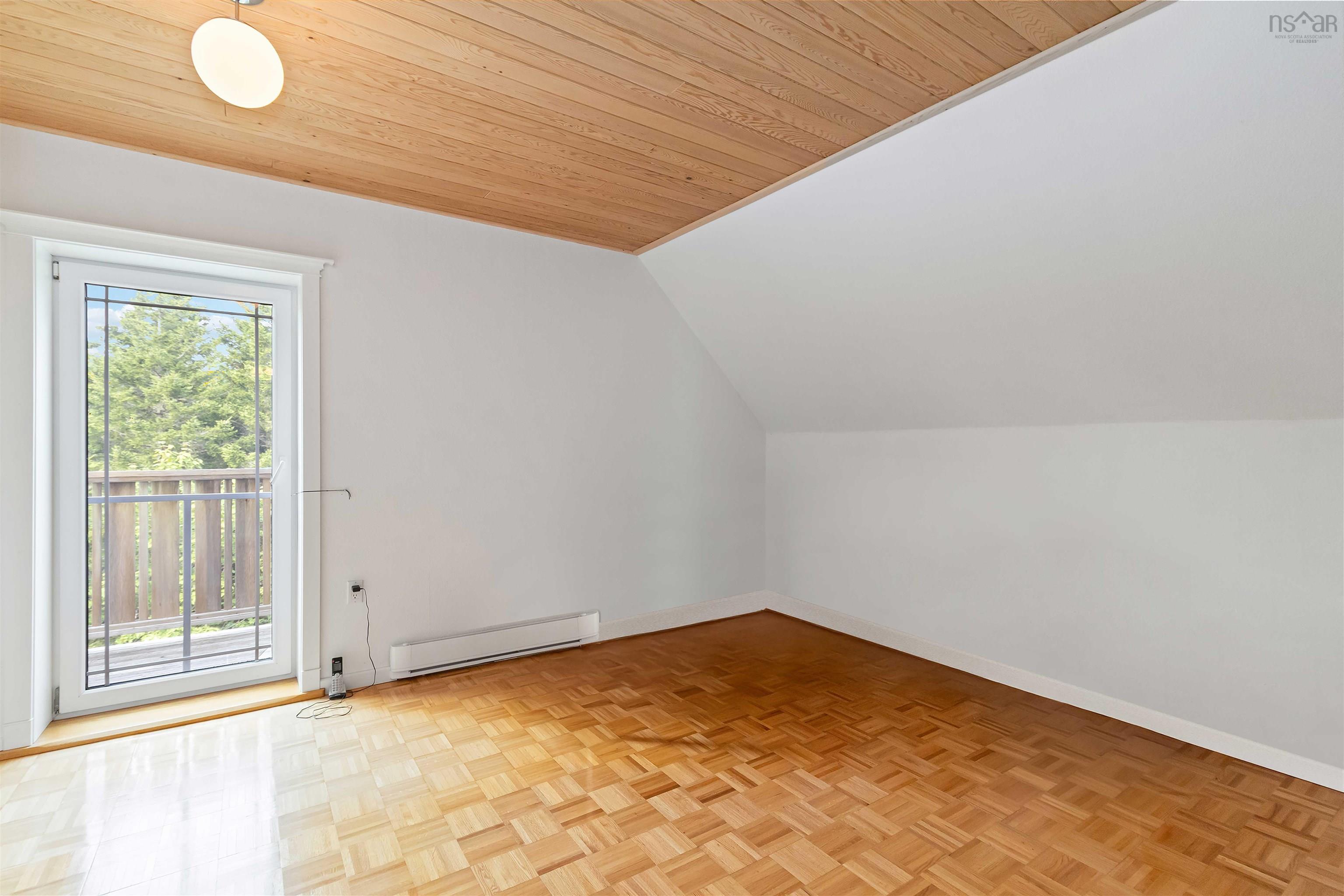 $699,900.00: 40 Big Rock Lane, East Chester