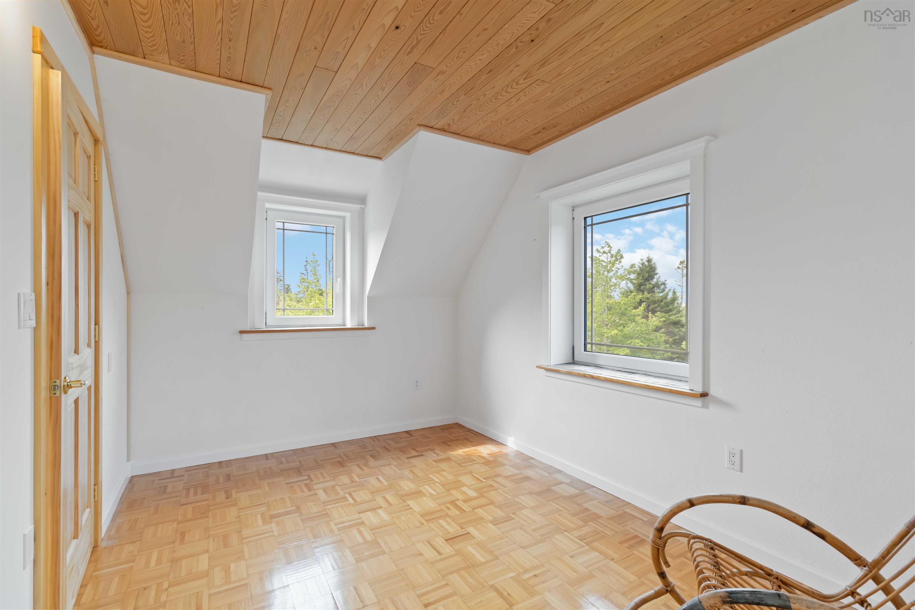 $699,900.00: 40 Big Rock Lane, East Chester