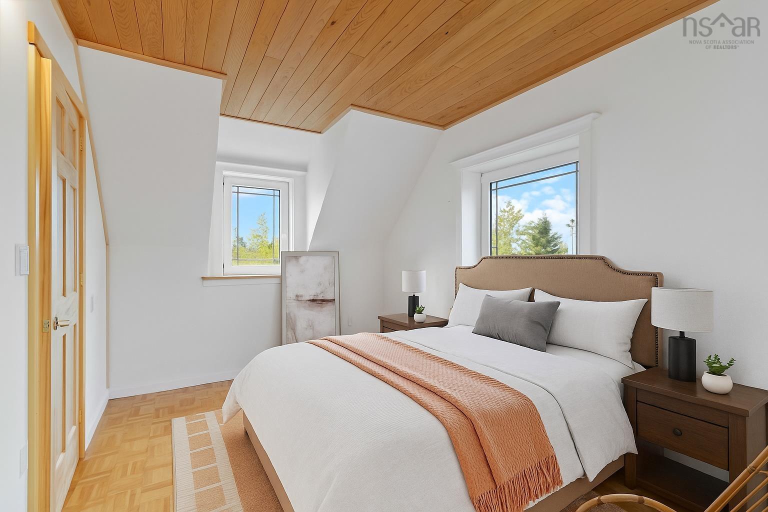 $699,900.00: 40 Big Rock Lane, East Chester