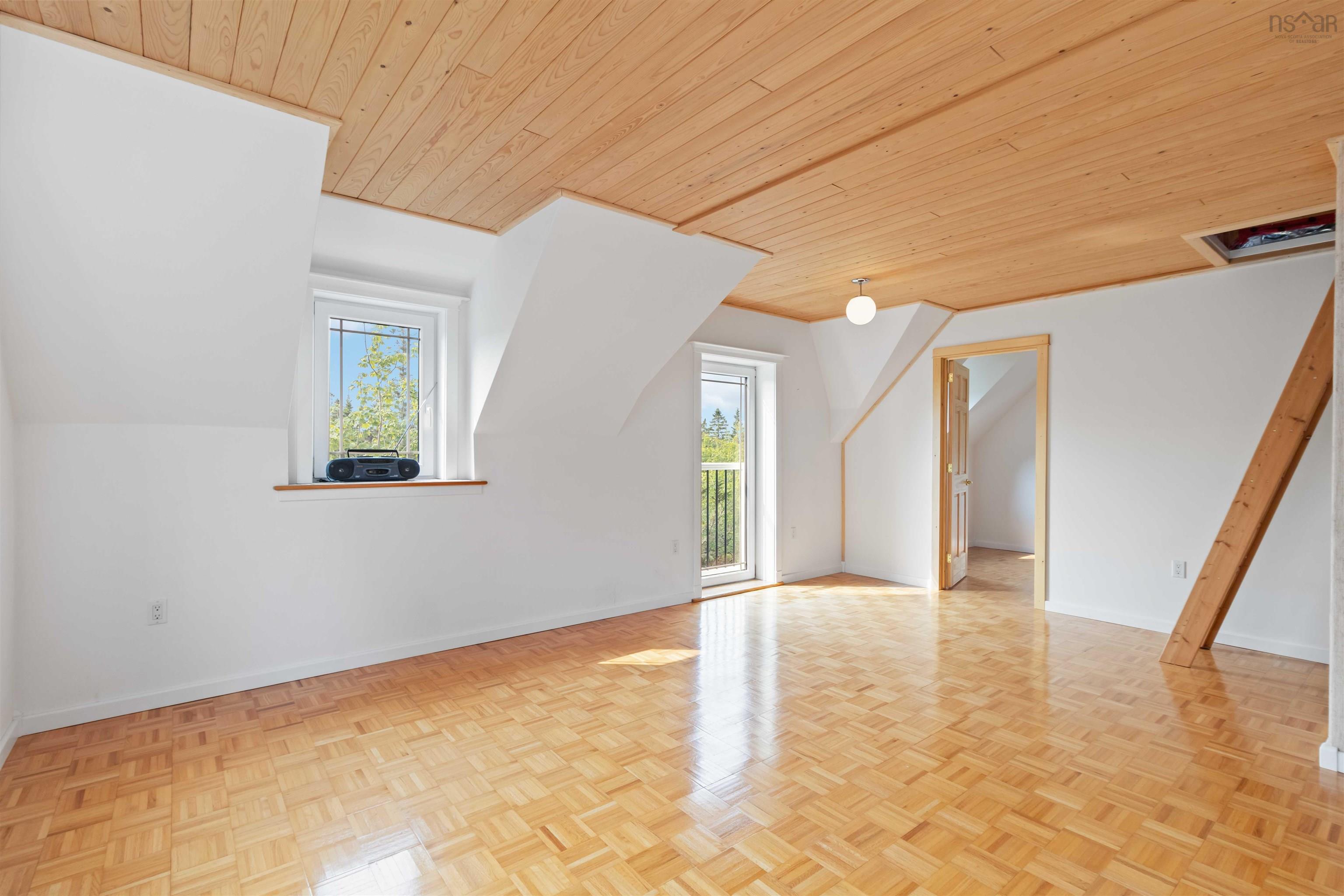 $699,900.00: 40 Big Rock Lane, East Chester