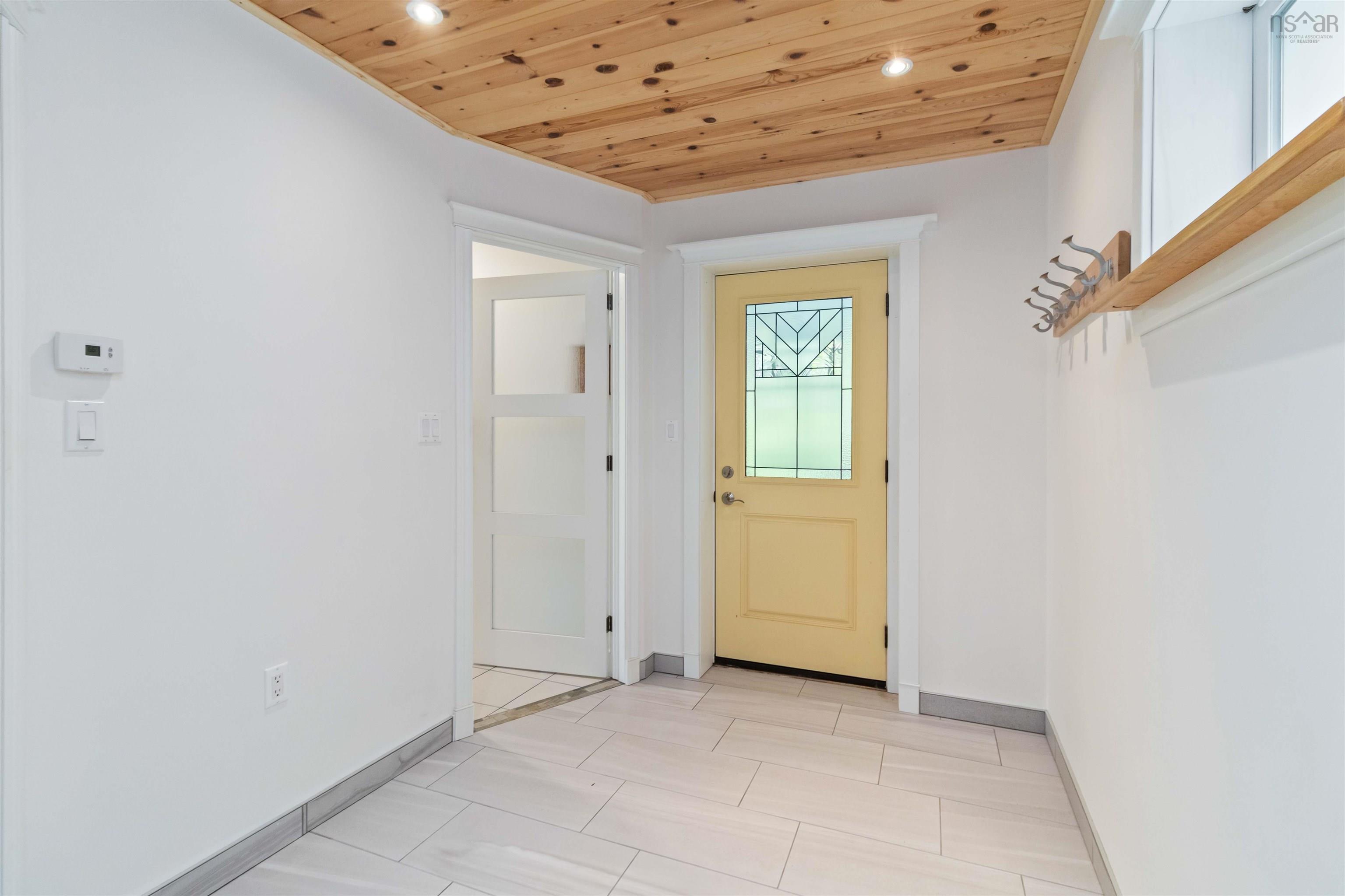 $699,900.00: 40 Big Rock Lane, East Chester