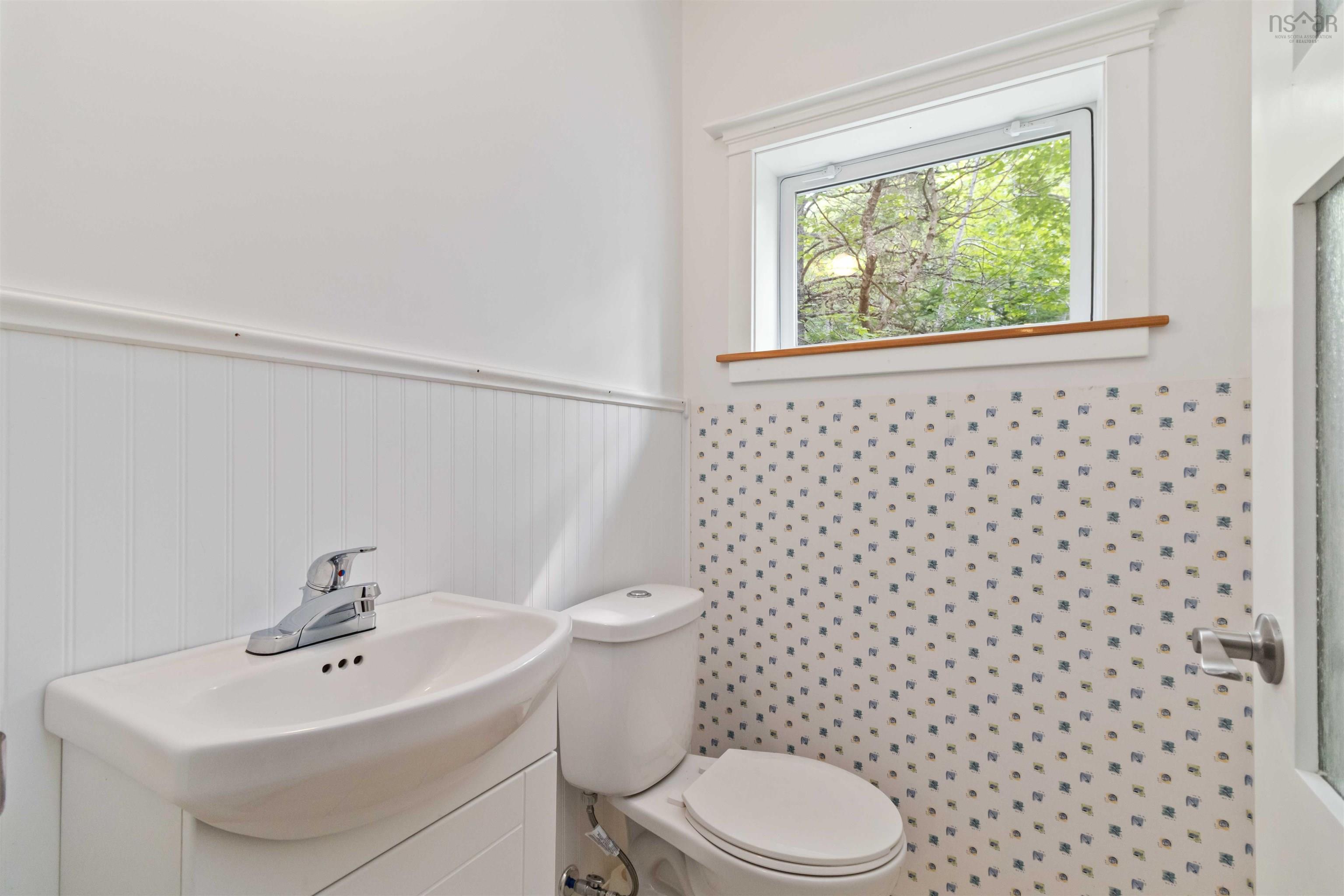 $699,900.00: 40 Big Rock Lane, East Chester