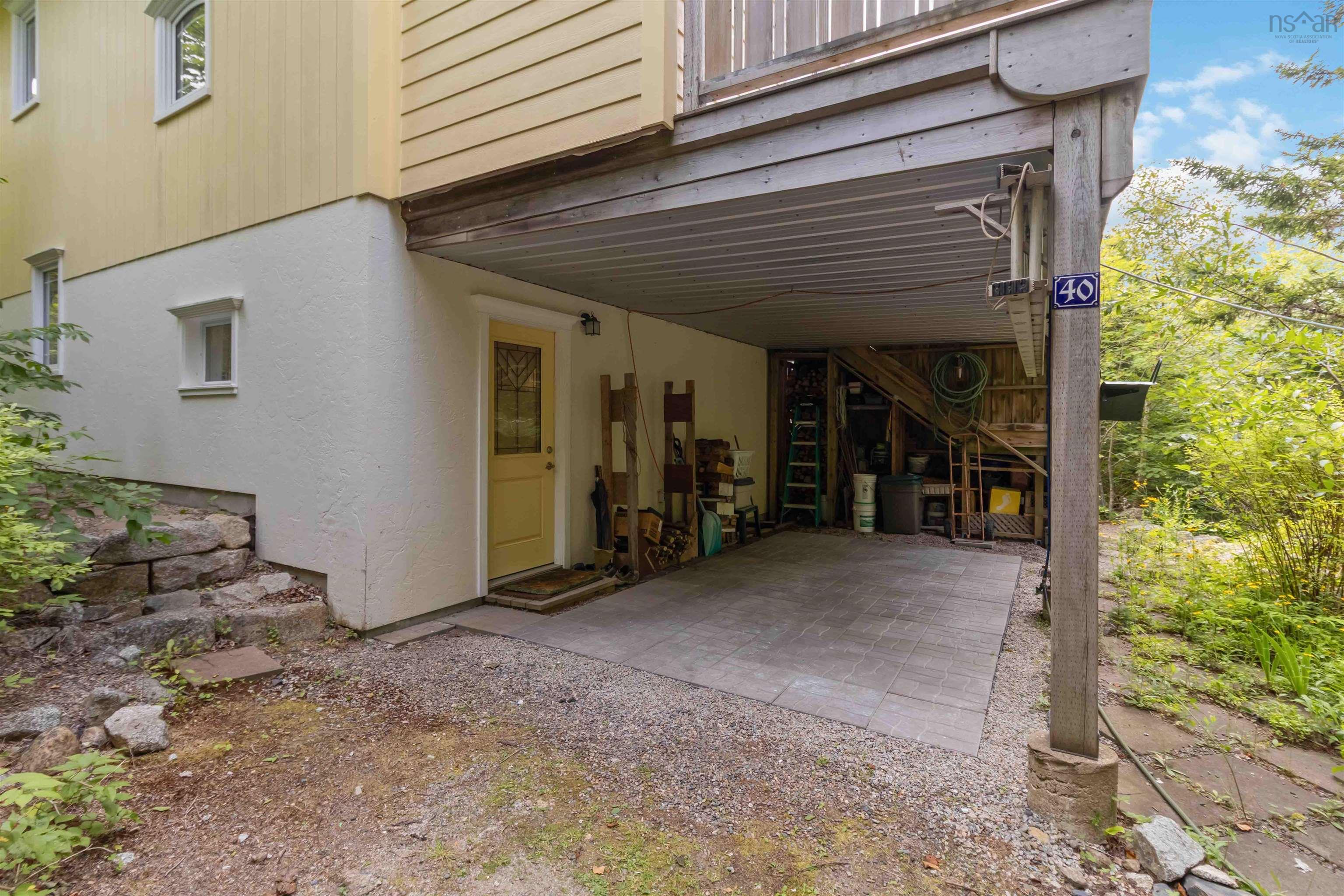 $699,900.00: 40 Big Rock Lane, East Chester