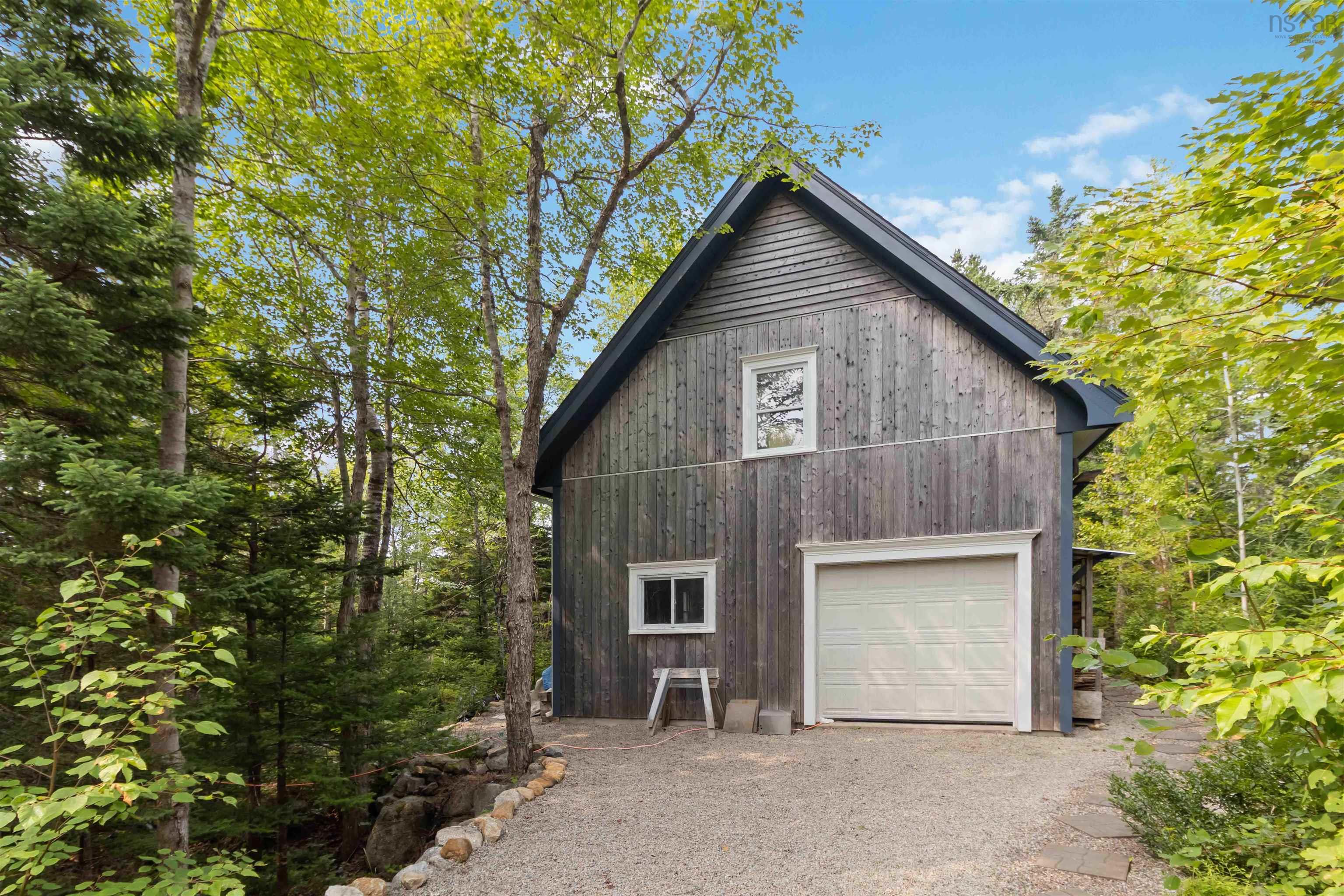 $699,900.00: 40 Big Rock Lane, East Chester