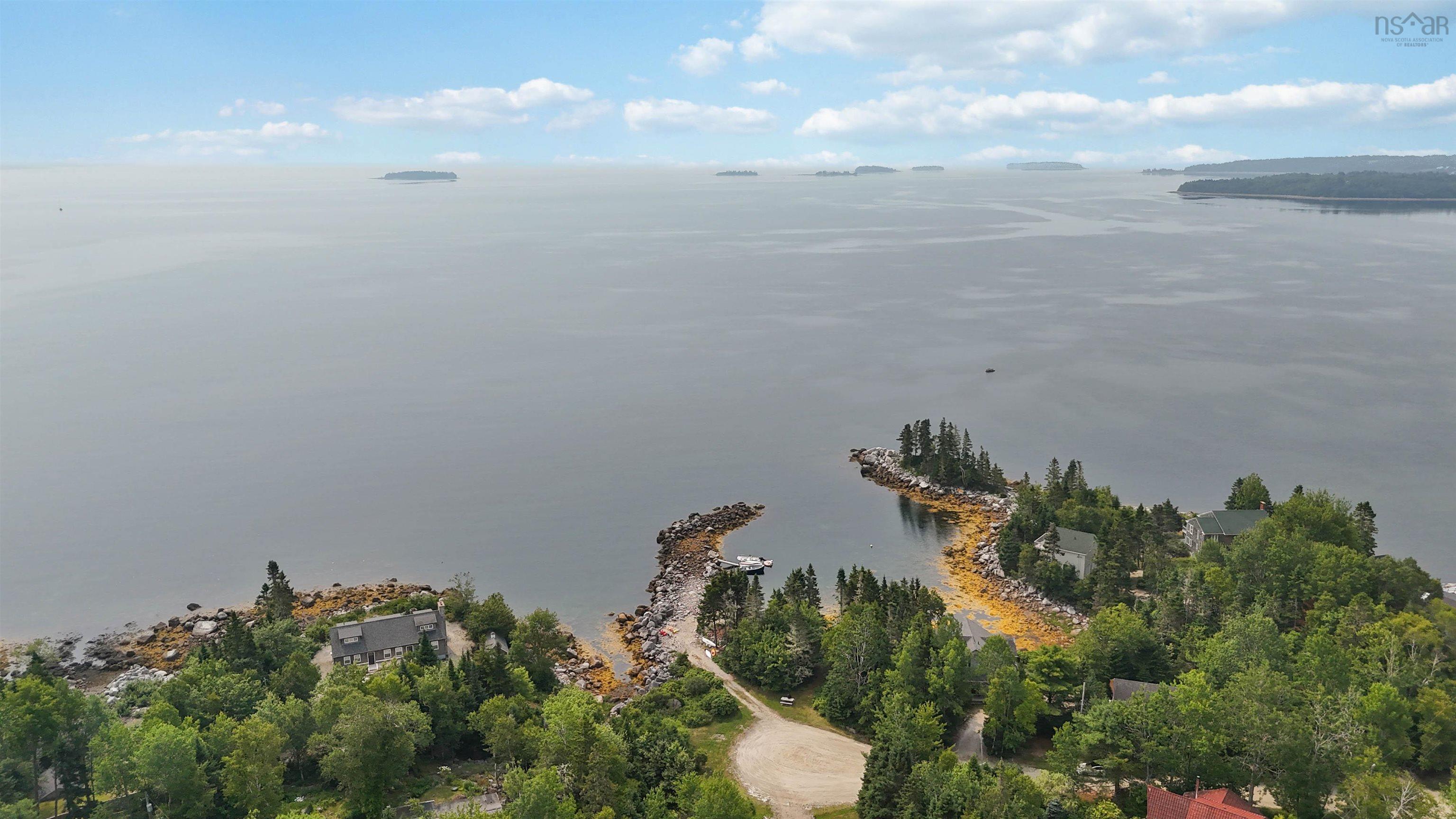 $699,900.00: 40 Big Rock Lane, East Chester