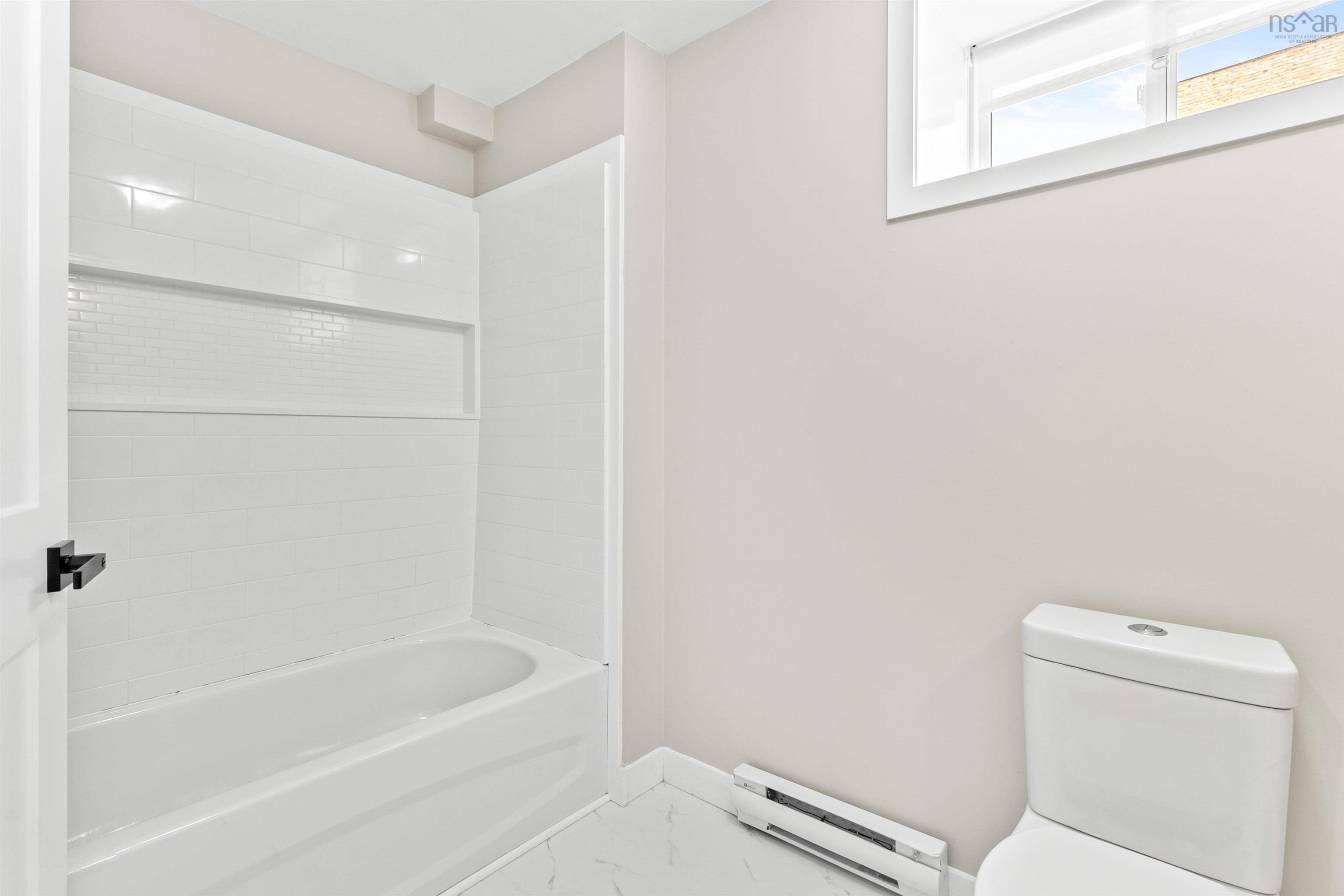 $649,900.00: 38 Frederick Avenue, Fairview