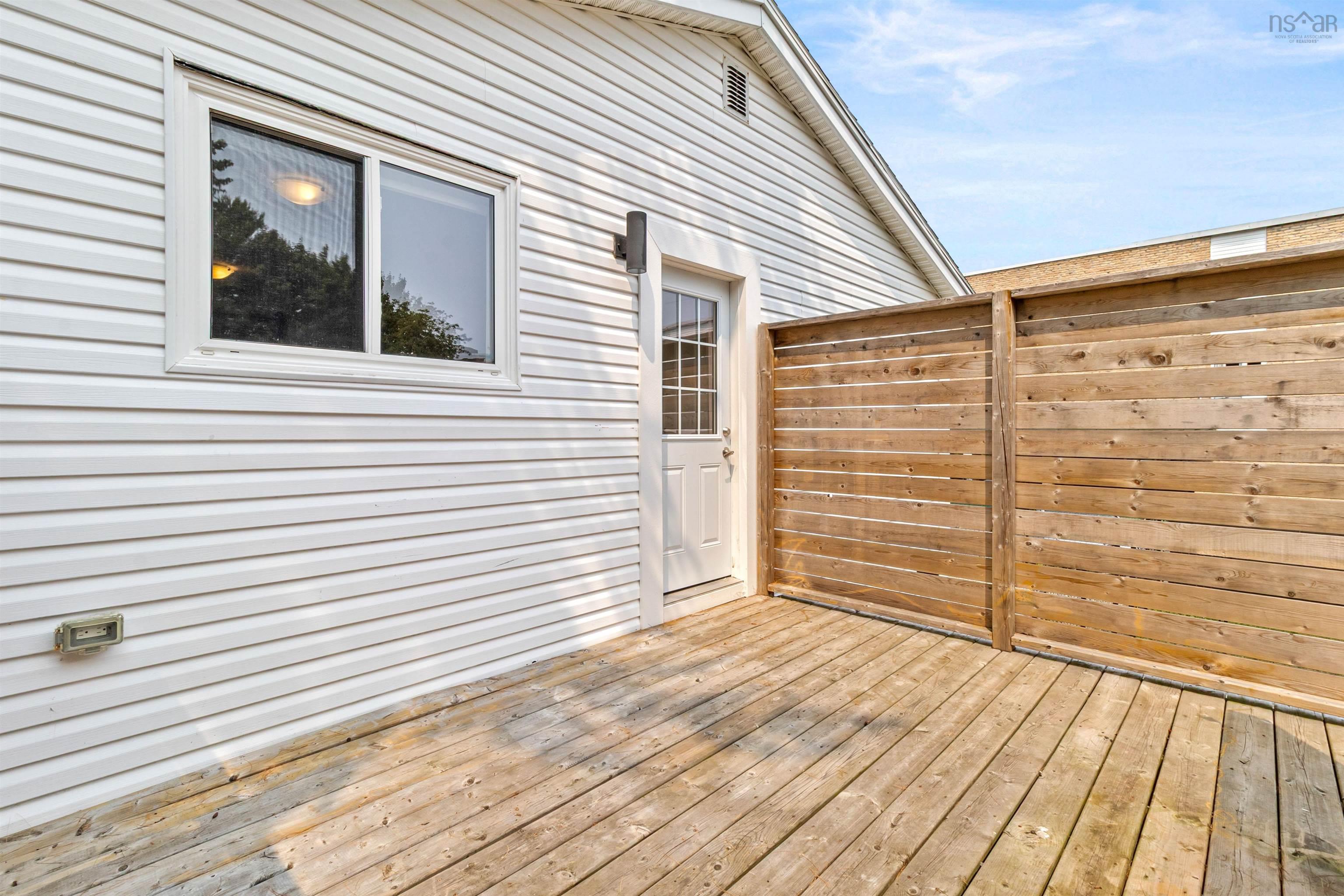 $649,900.00: 38 Frederick Avenue, Fairview