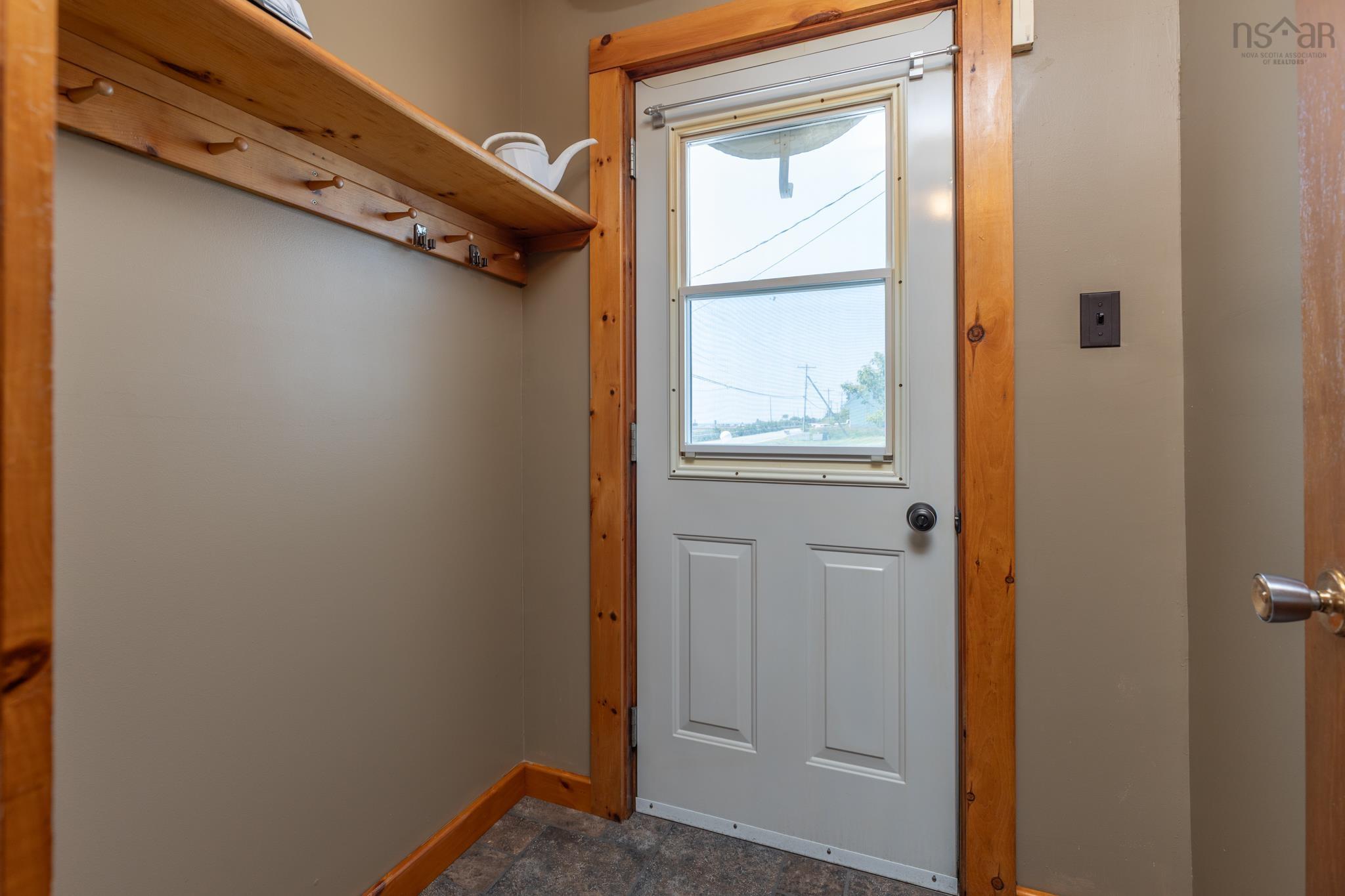 $599,900.00: 926 Highway 304, Overton