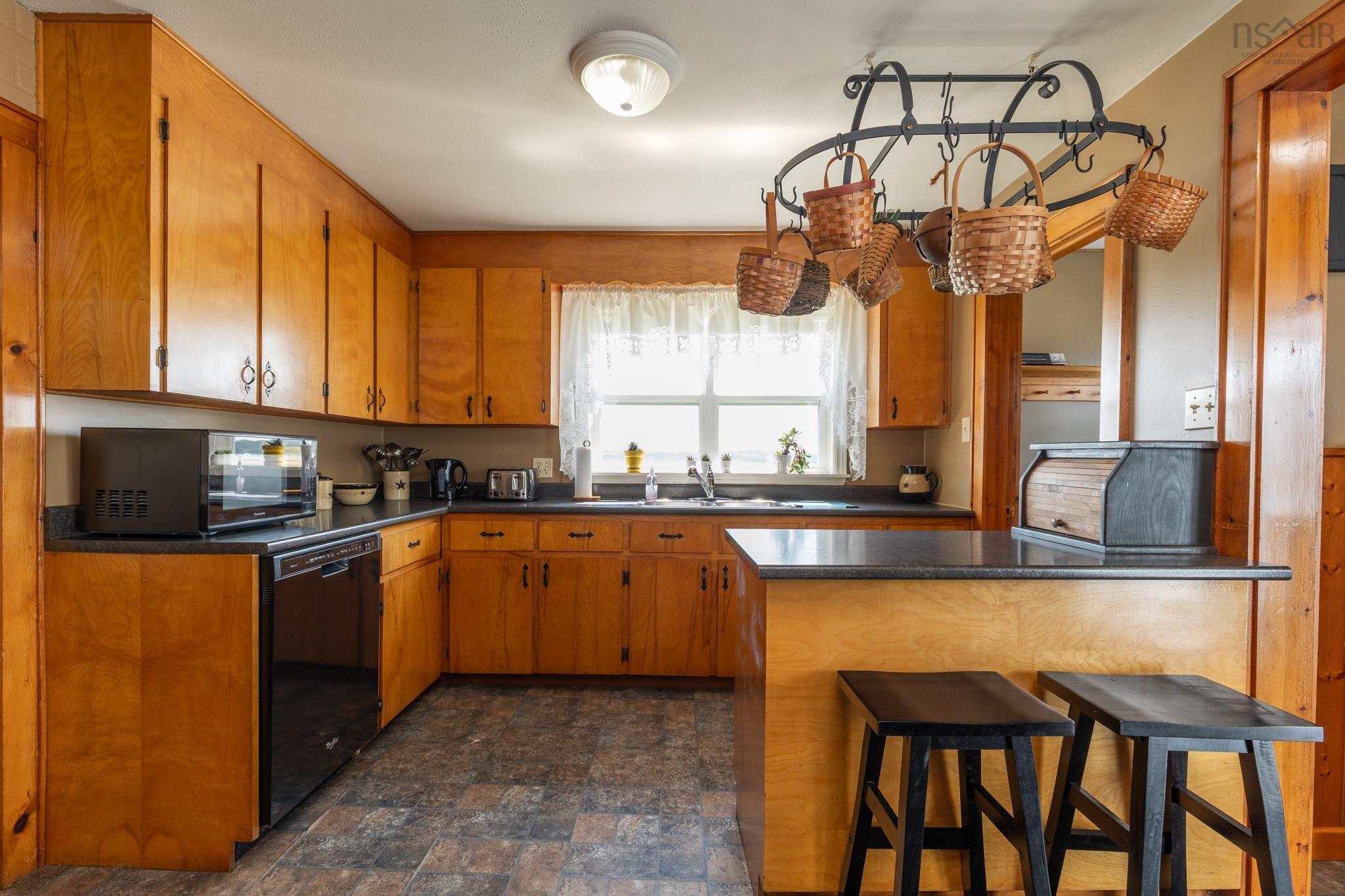 $599,900.00: 926 Highway 304, Overton