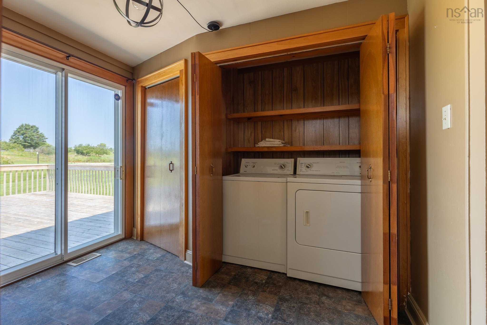 $599,900.00: 926 Highway 304, Overton