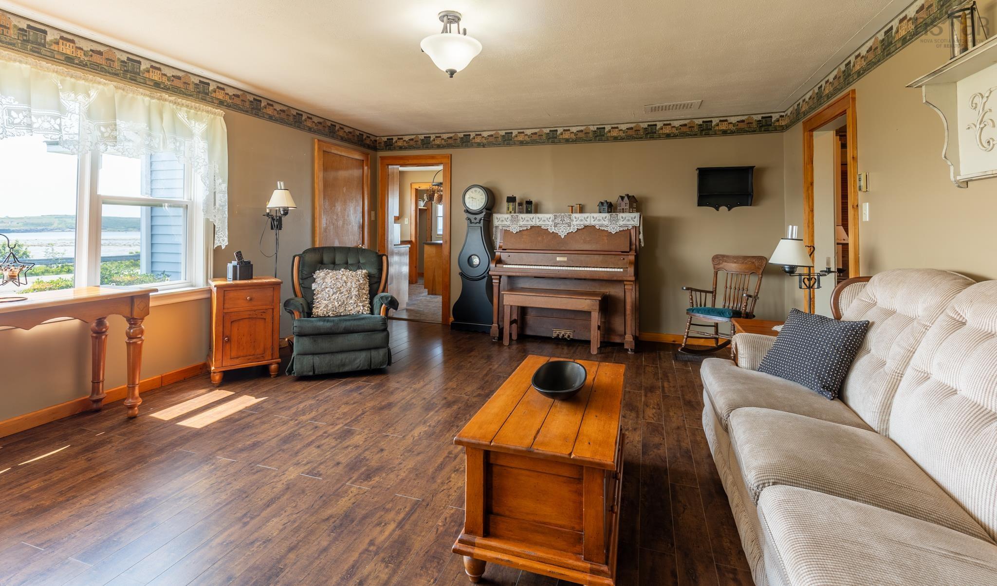 $599,900.00: 926 Highway 304, Overton