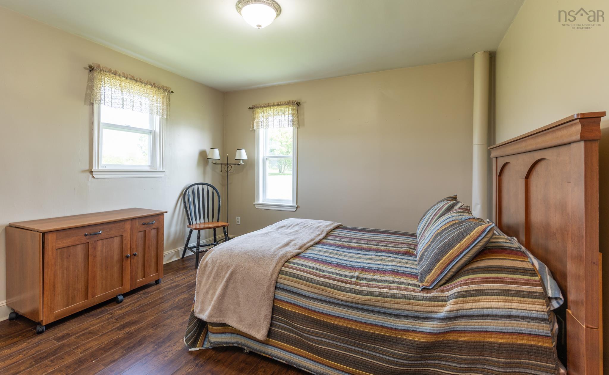 $599,900.00: 926 Highway 304, Overton