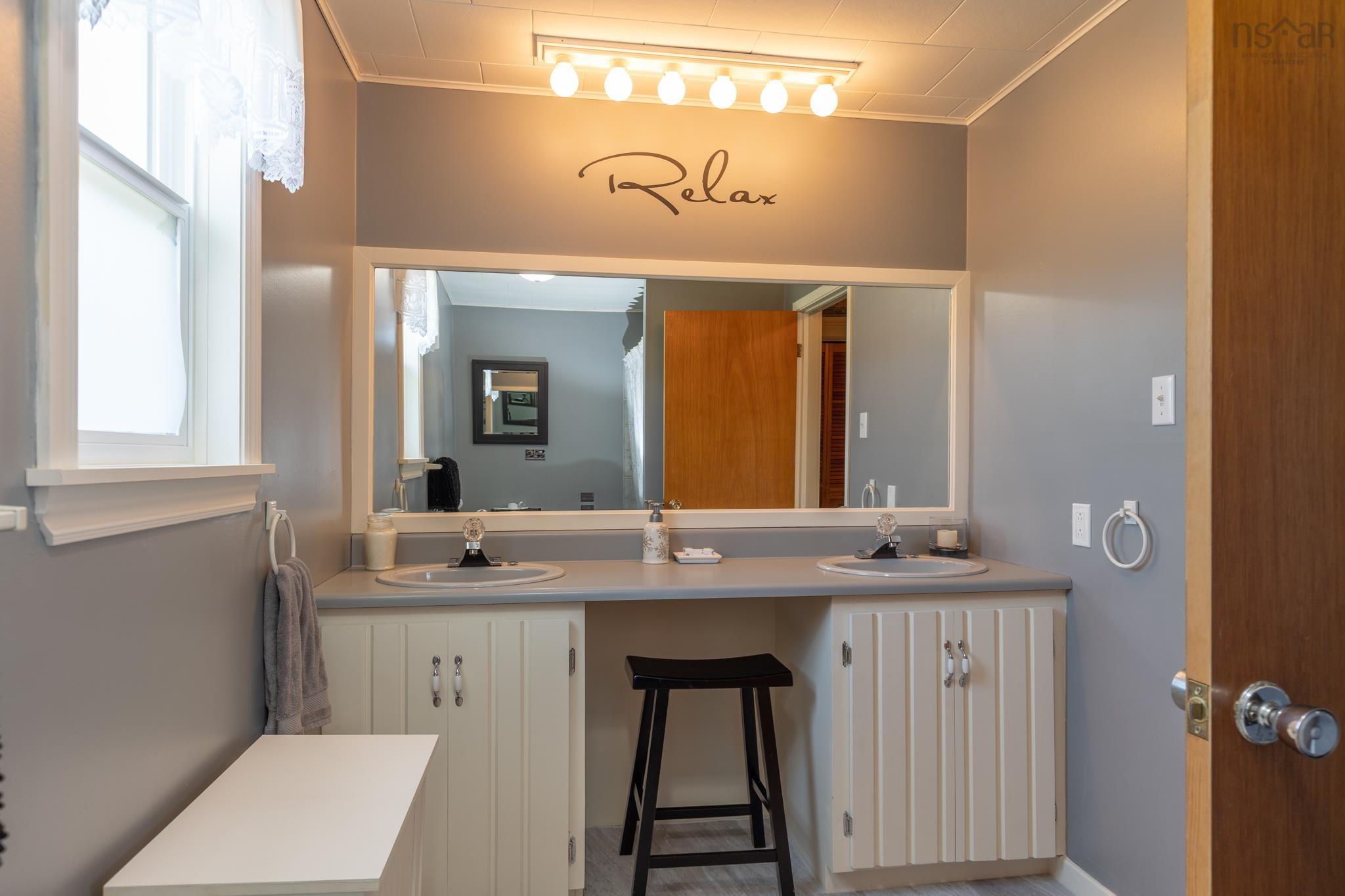 $599,900.00: 926 Highway 304, Overton