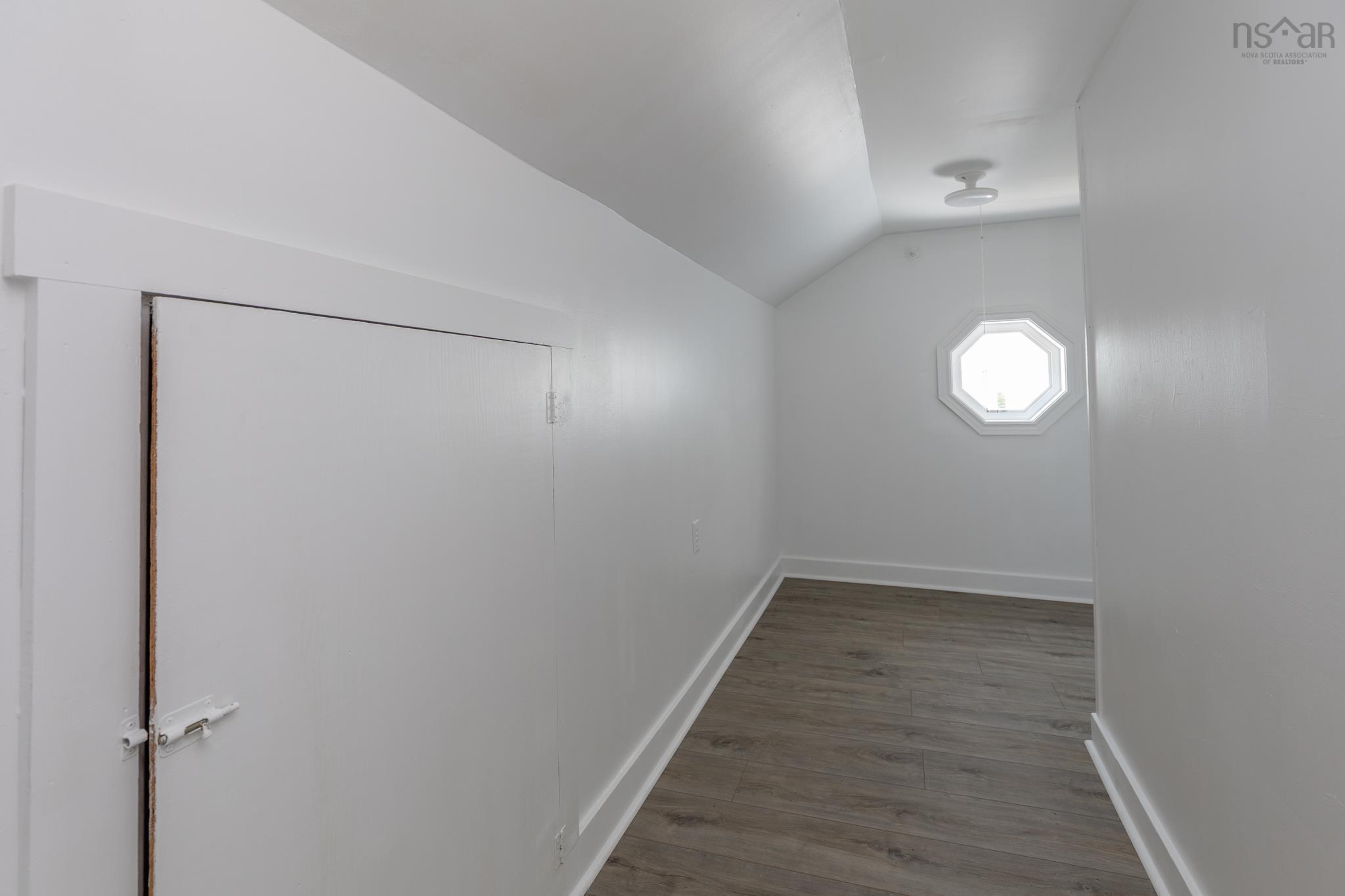 $599,900.00: 926 Highway 304, Overton