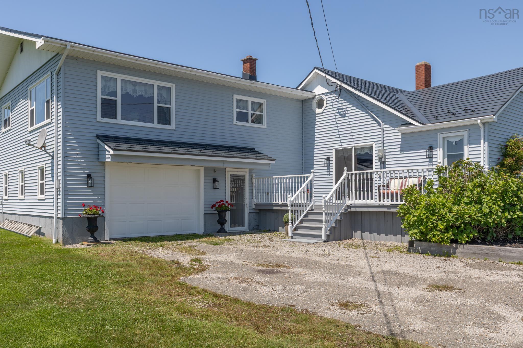 $599,900.00: 926 Highway 304, Overton