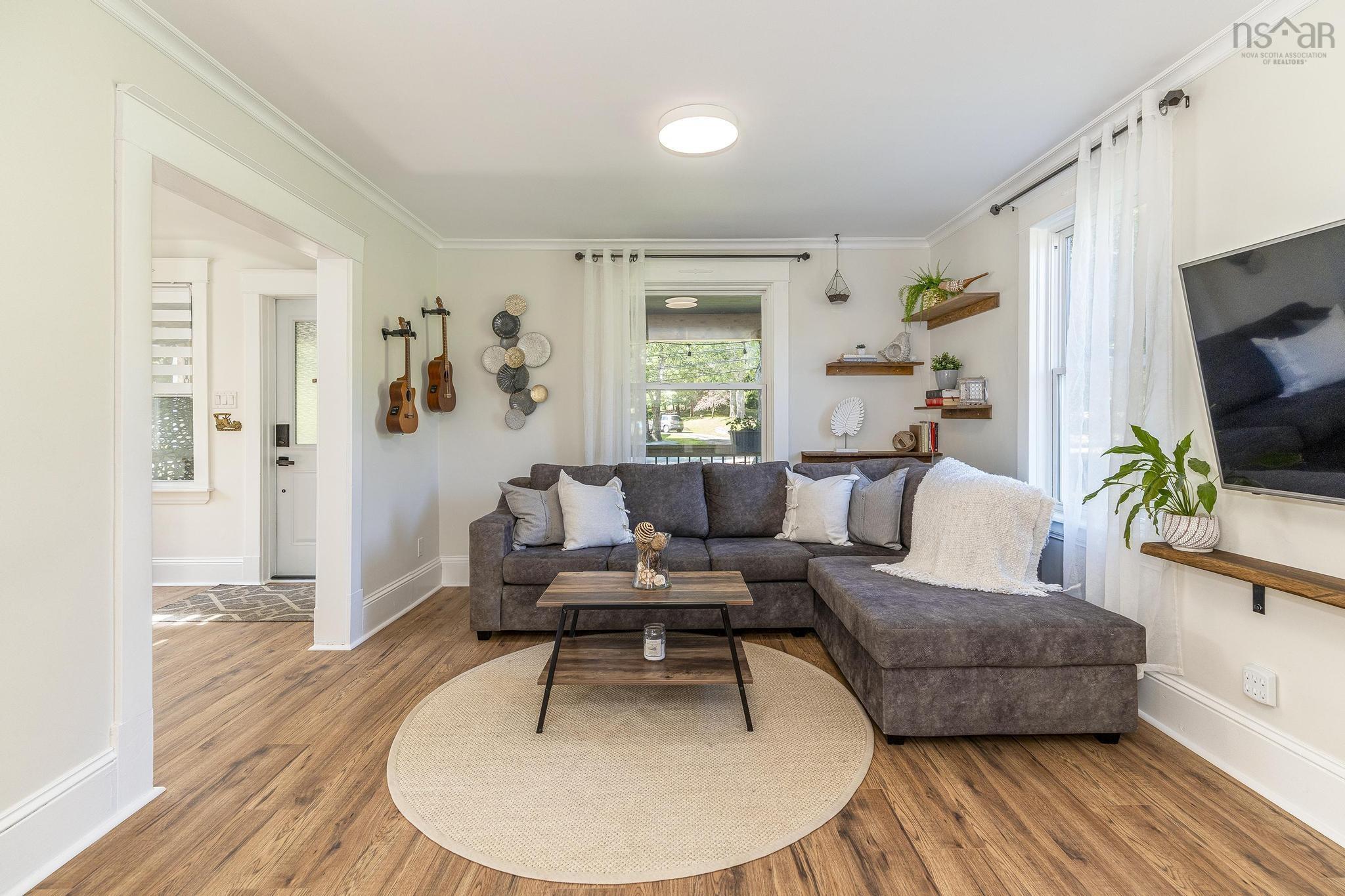 $374,900.00: 304 Aberdeen Road, Bridgewater