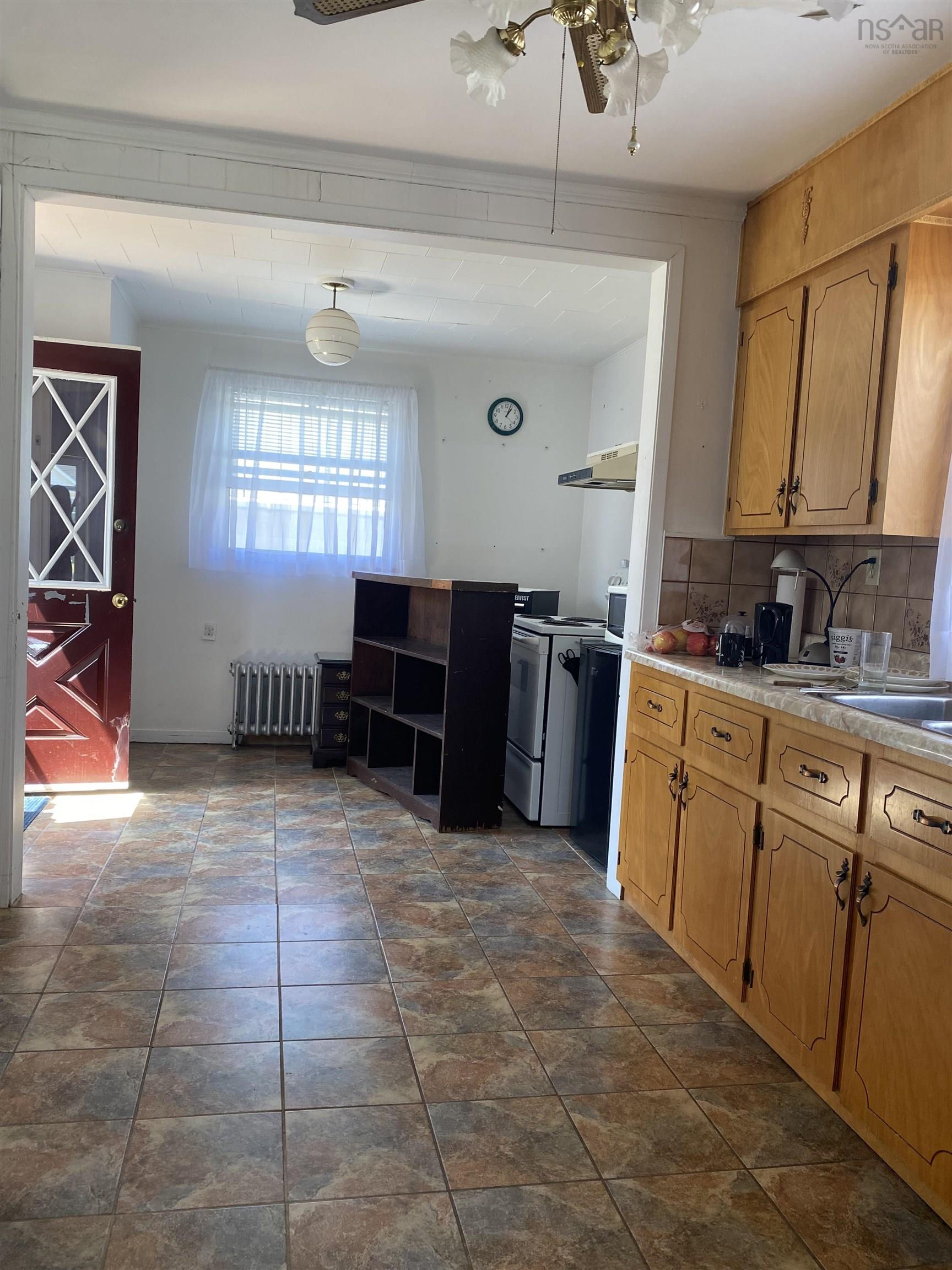 $129,900.00: 571 King Street, New Waterford