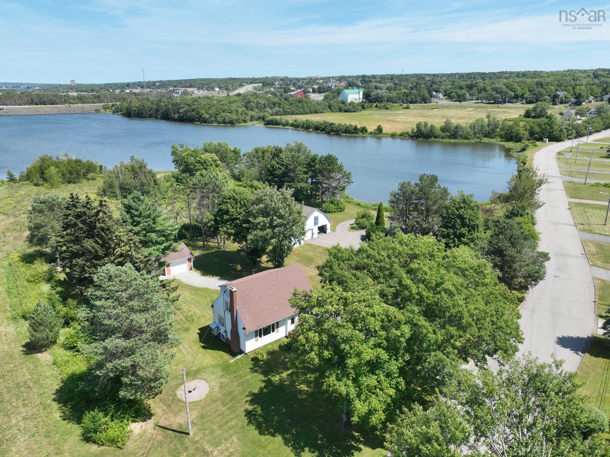 $399,900.00: 159 Riverside Drive, Sydney River