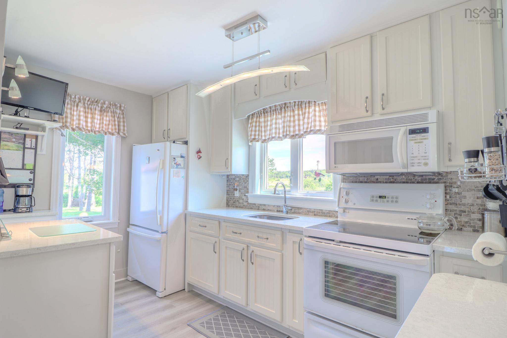 $399,900.00: 159 Riverside Drive, Sydney River