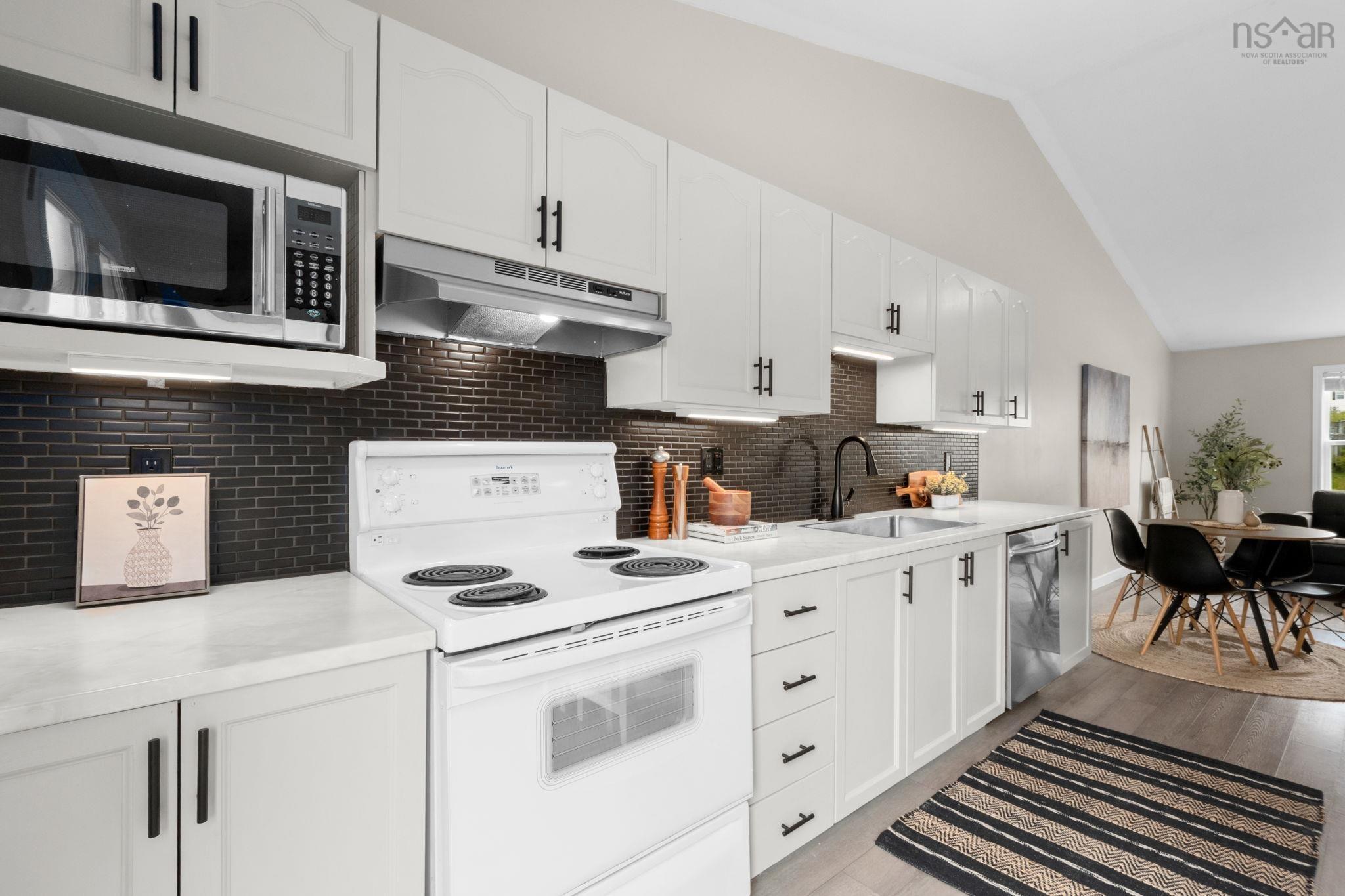 $425,000.00: 31 Brookview Drive, Cole Harbour