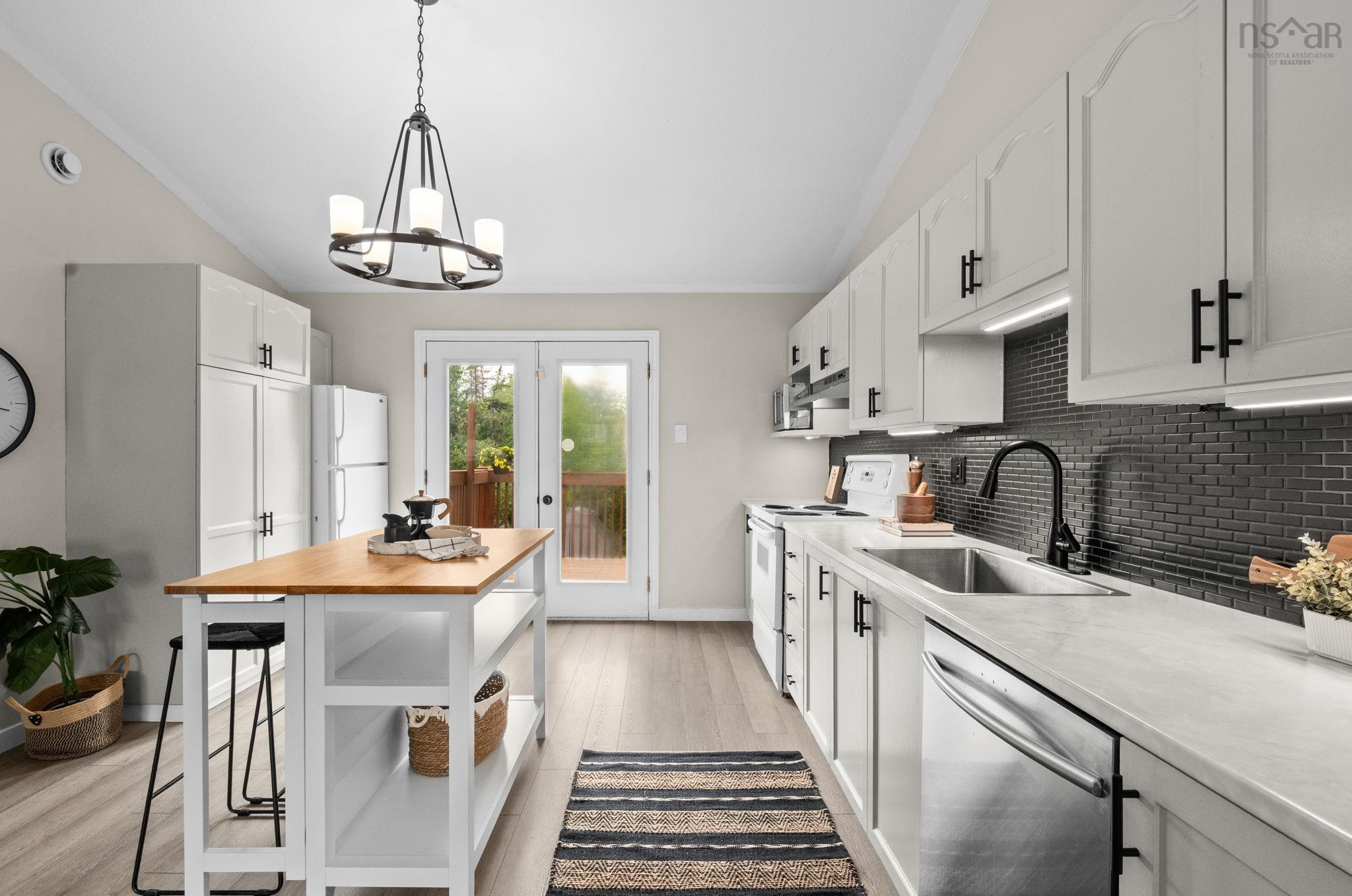 $425,000.00: 31 Brookview Drive, Cole Harbour