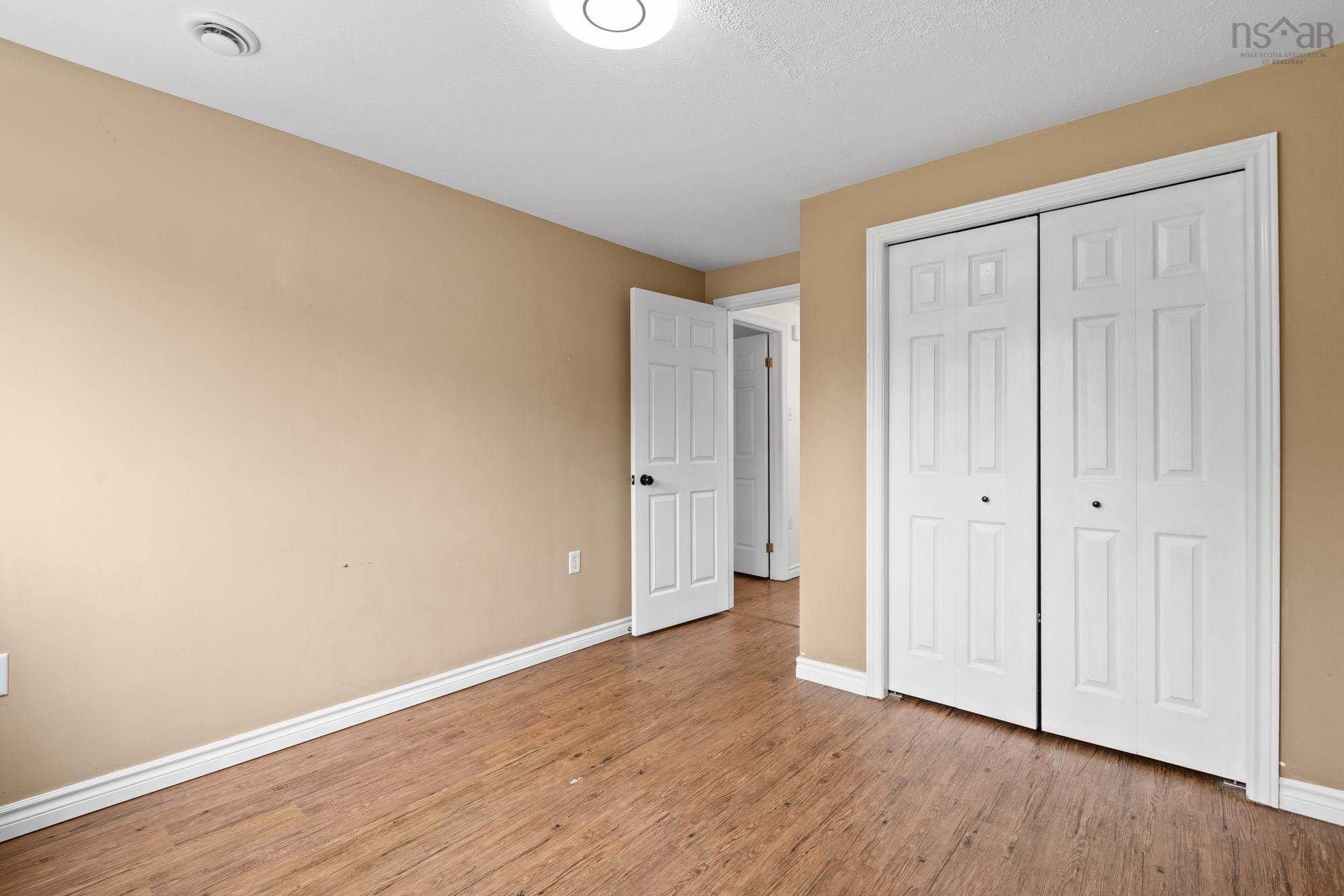 $425,000.00: 31 Brookview Drive, Cole Harbour