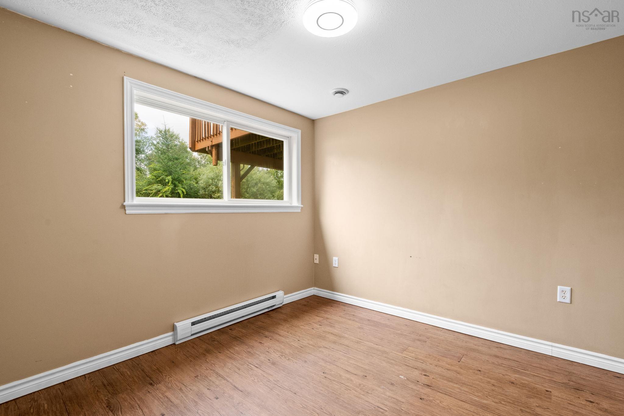 $425,000.00: 31 Brookview Drive, Cole Harbour