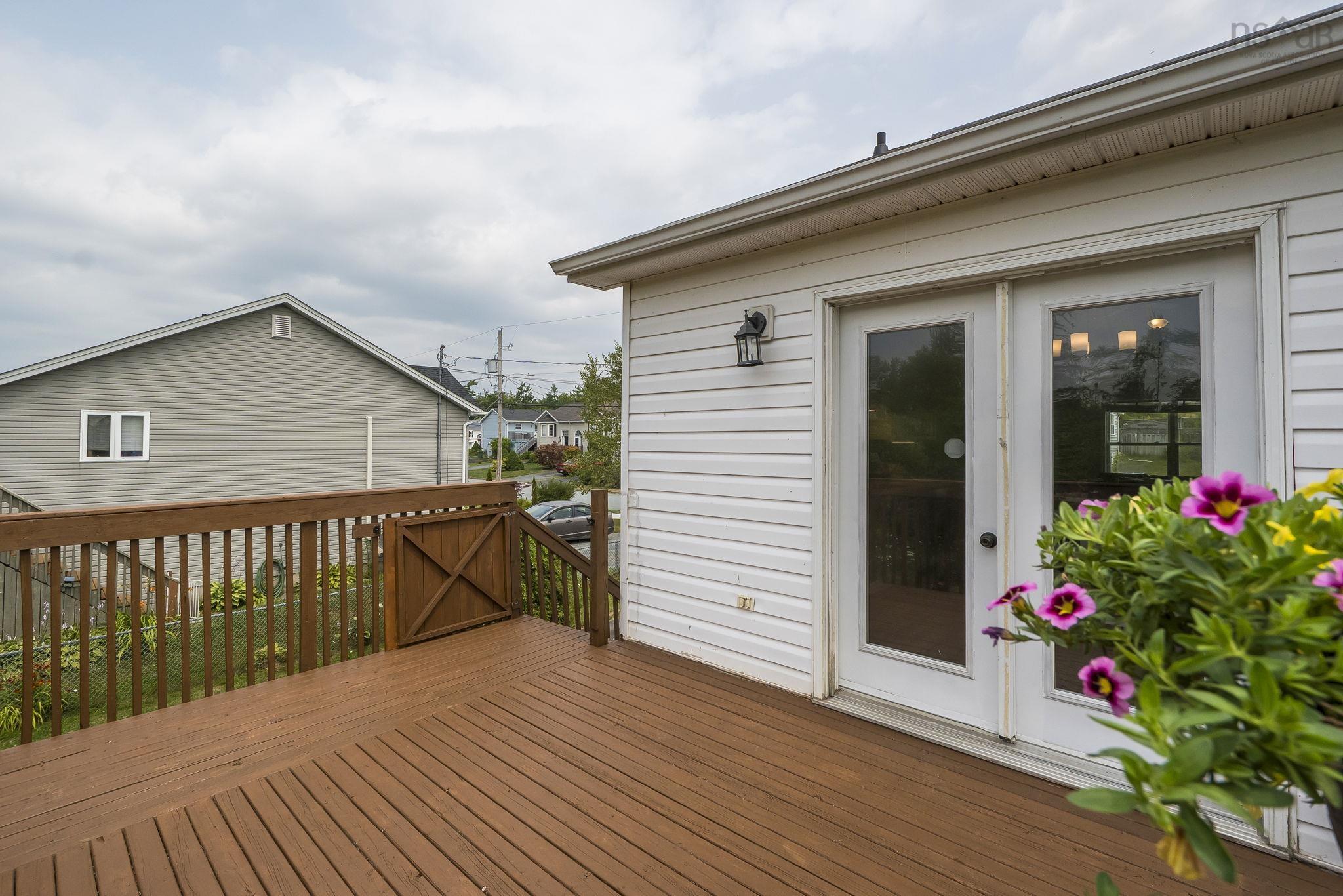 $425,000.00: 31 Brookview Drive, Cole Harbour