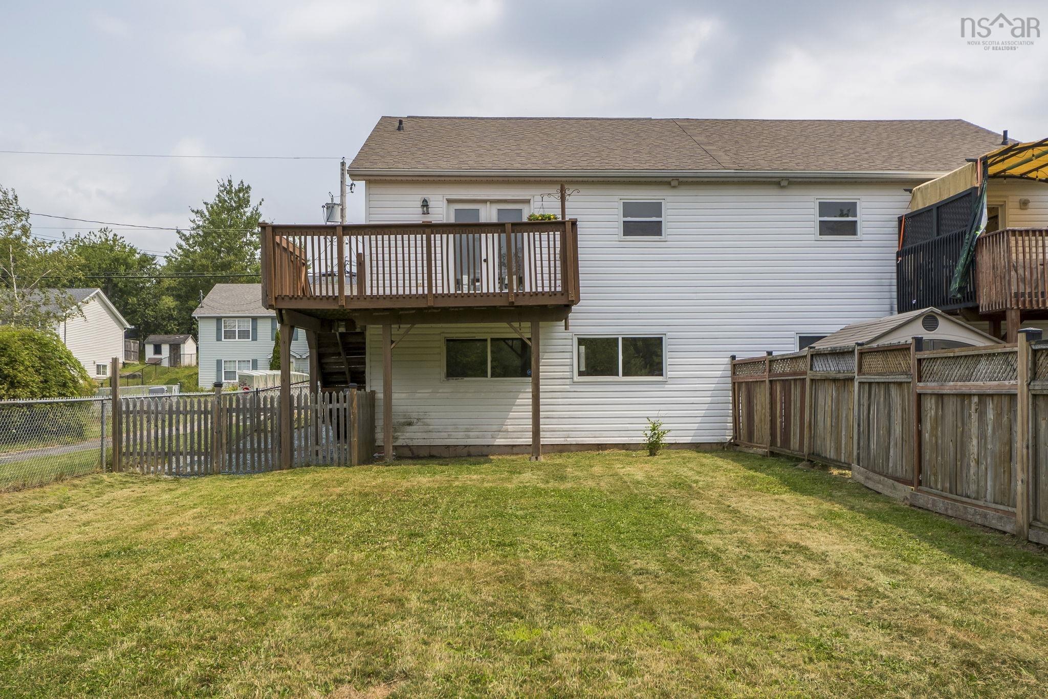 $425,000.00: 31 Brookview Drive, Cole Harbour