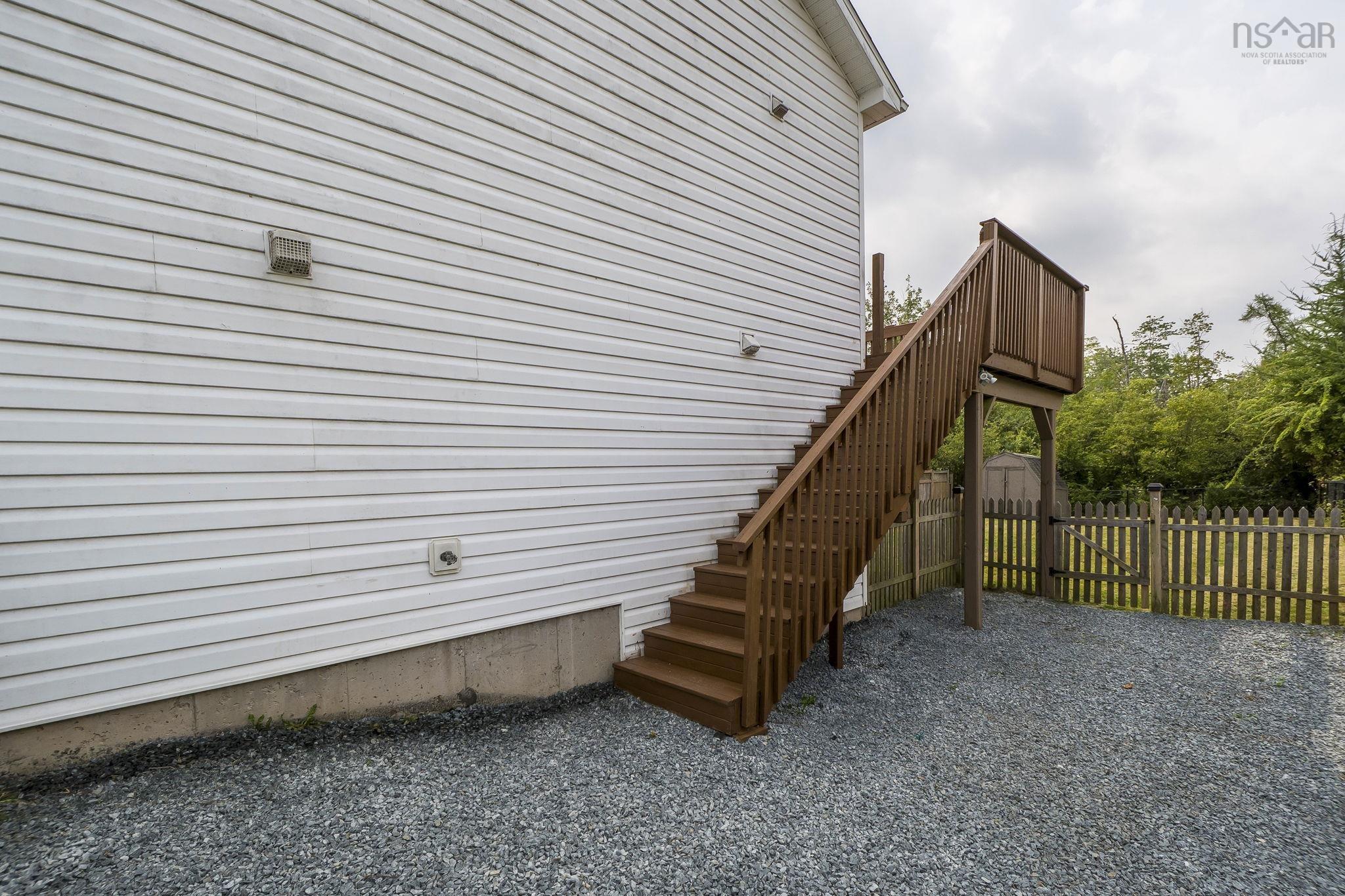 $425,000.00: 31 Brookview Drive, Cole Harbour