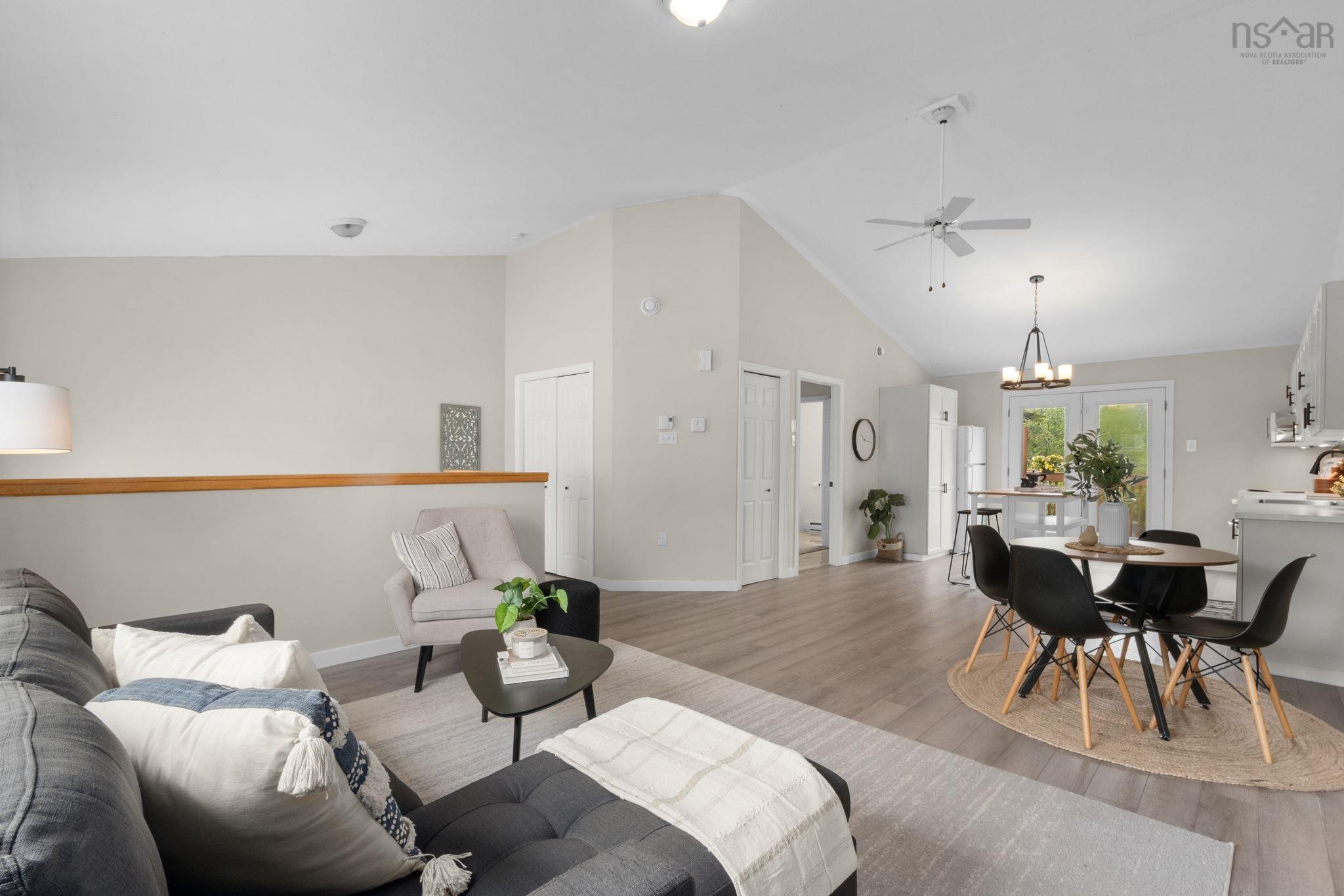 $425,000.00: 31 Brookview Drive, Cole Harbour