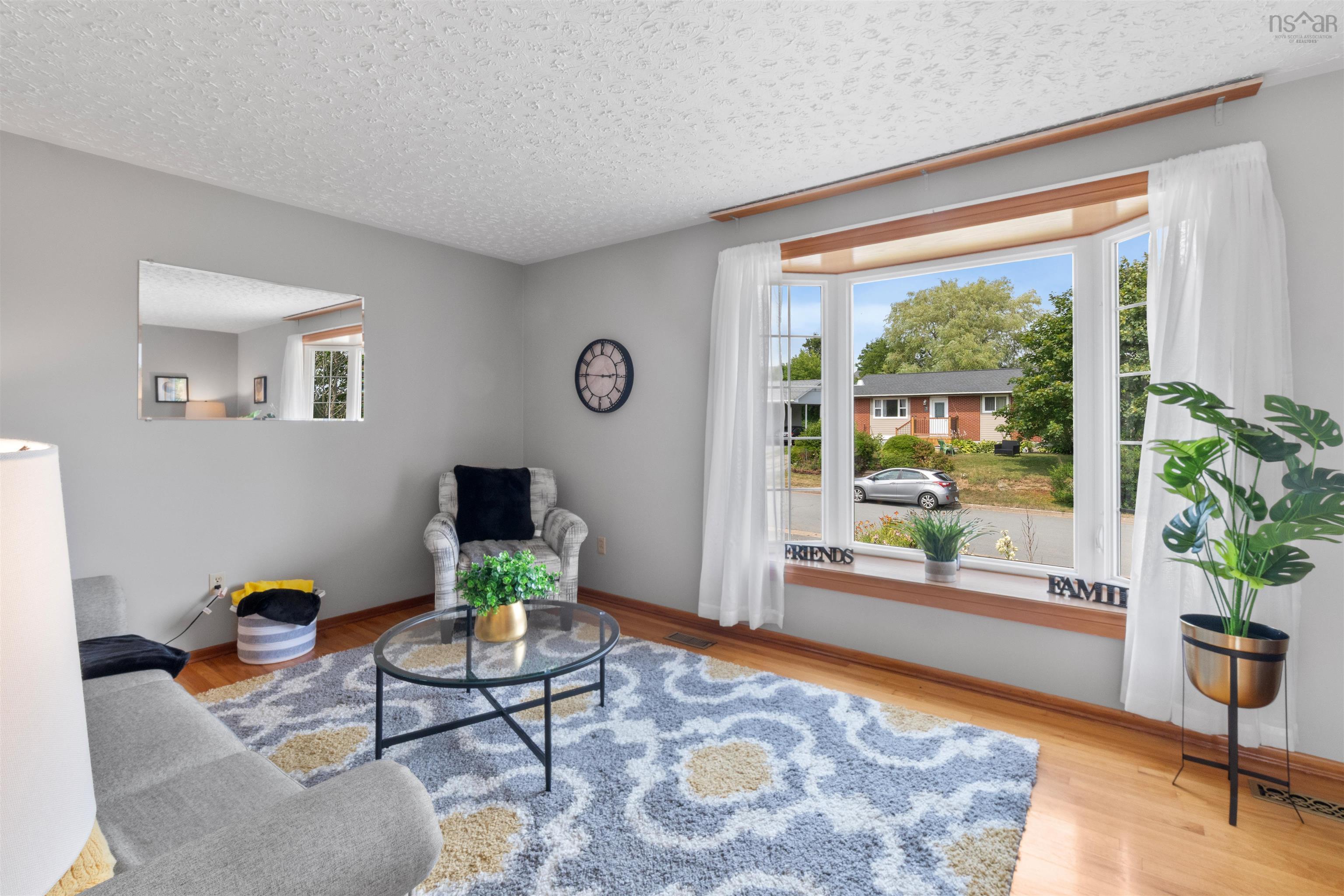 $494,900.00: 6 Codroy Avenue, Lake Loon