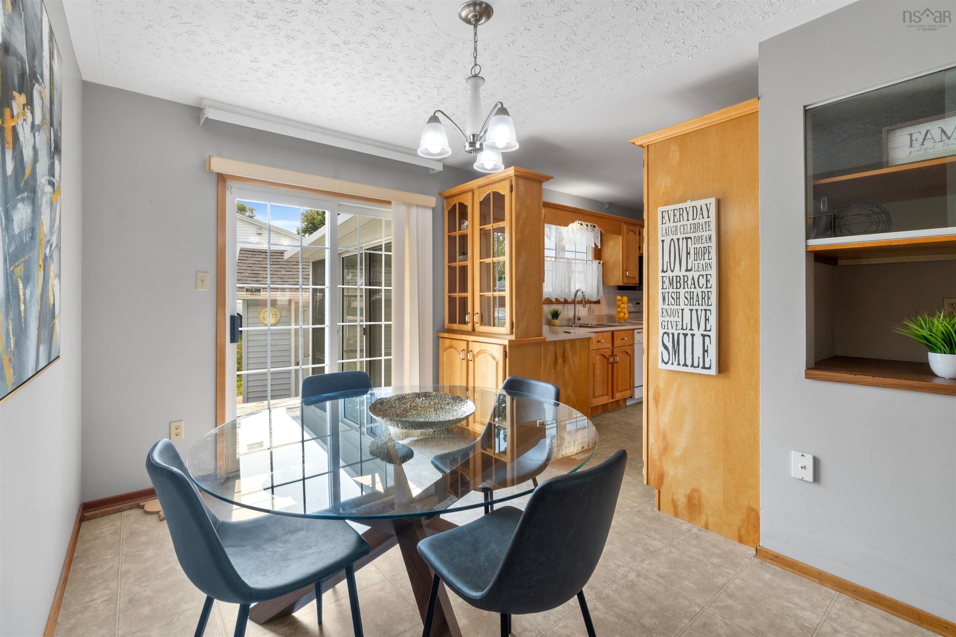 $494,900.00: 6 Codroy Avenue, Lake Loon