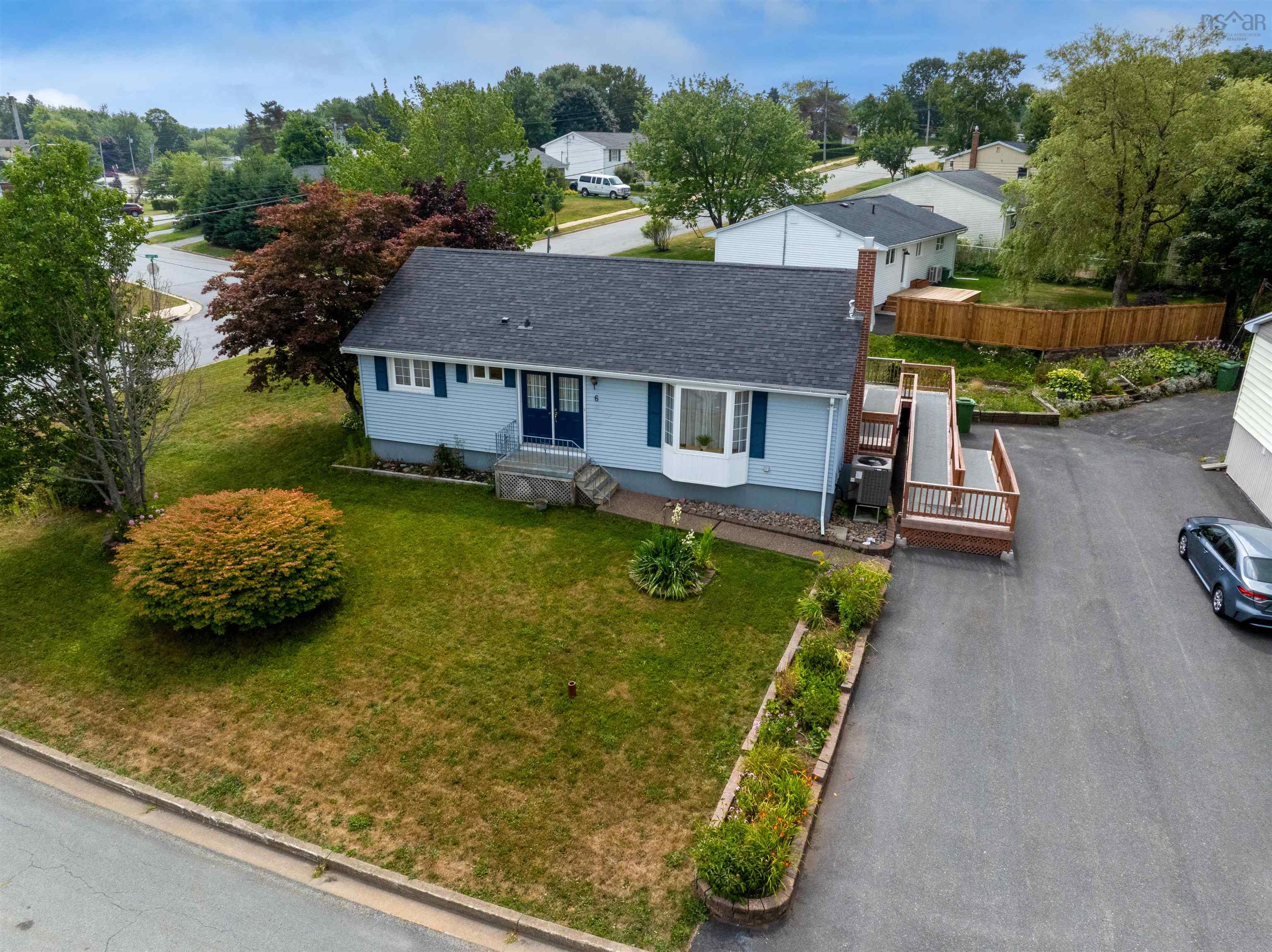 $494,900.00: 6 Codroy Avenue, Lake Loon