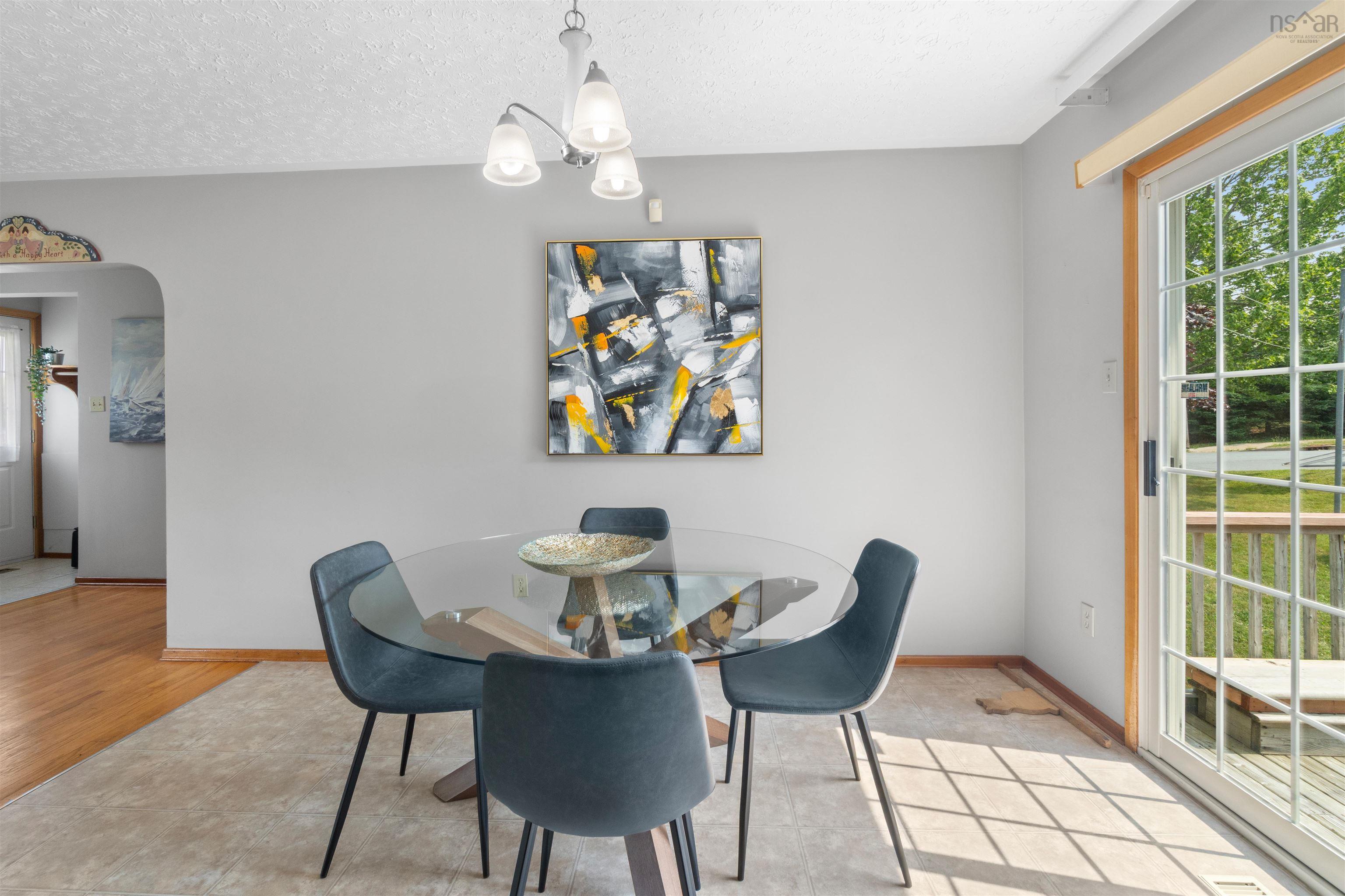 $494,900.00: 6 Codroy Avenue, Lake Loon