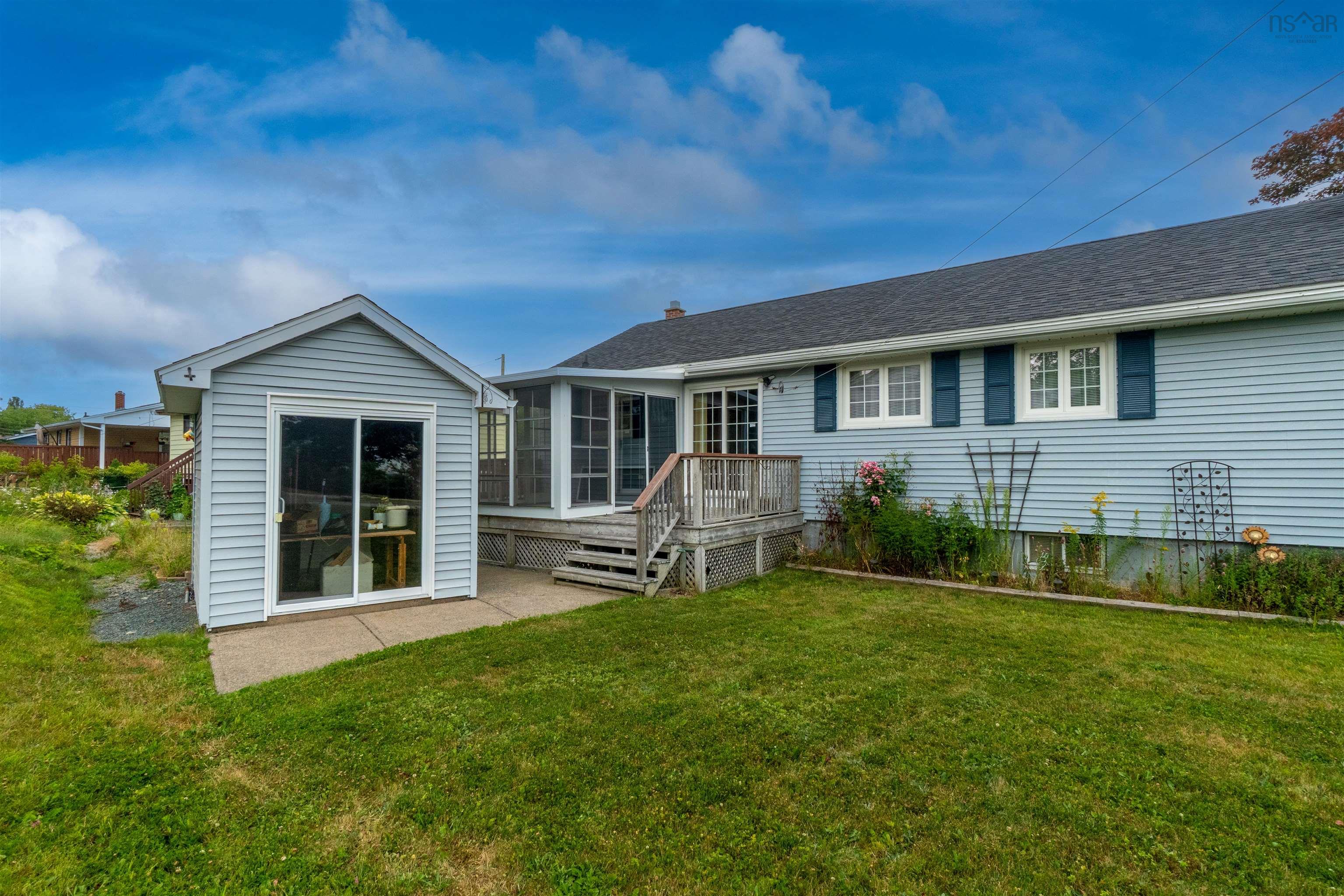 $494,900.00: 6 Codroy Avenue, Lake Loon