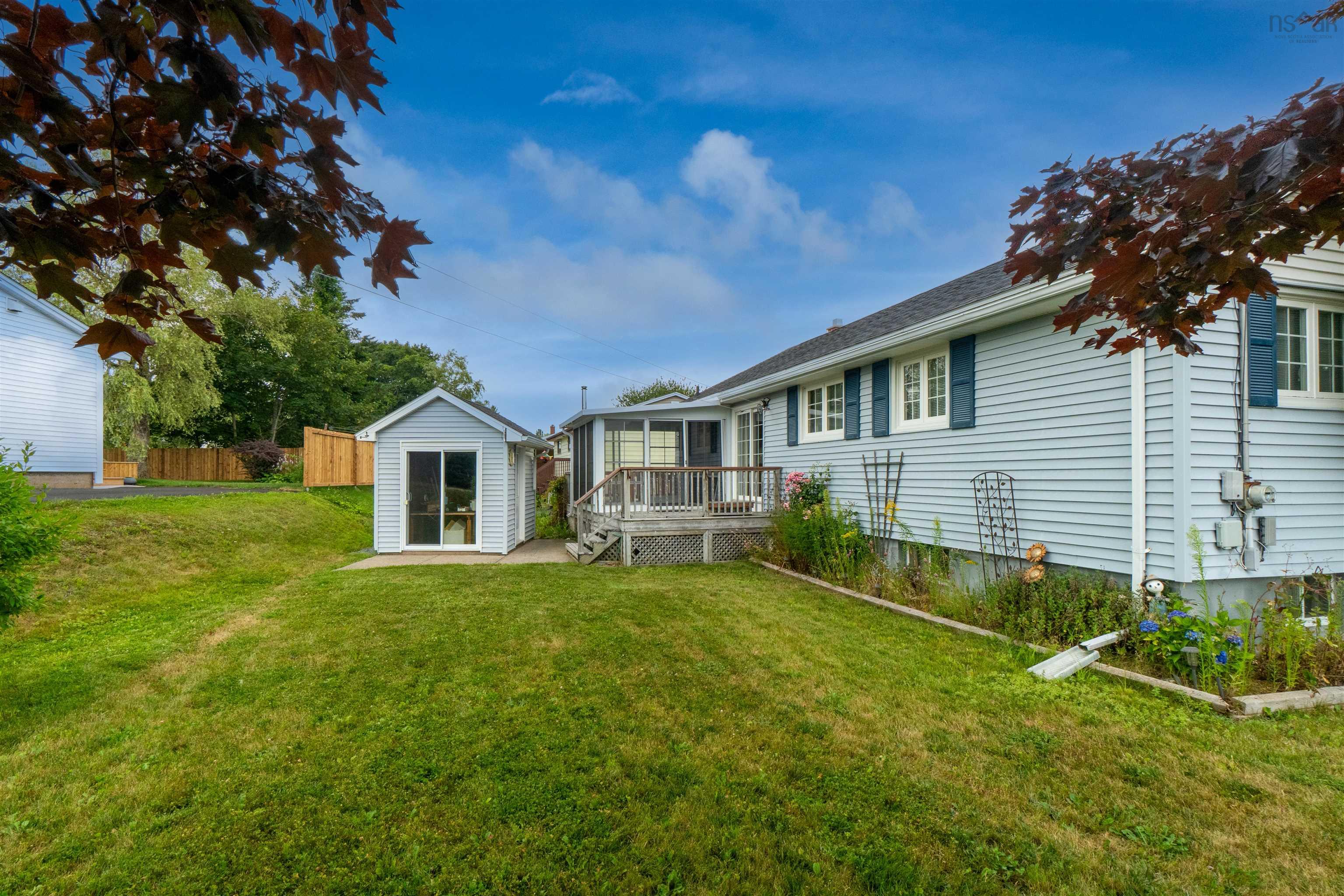 $494,900.00: 6 Codroy Avenue, Lake Loon