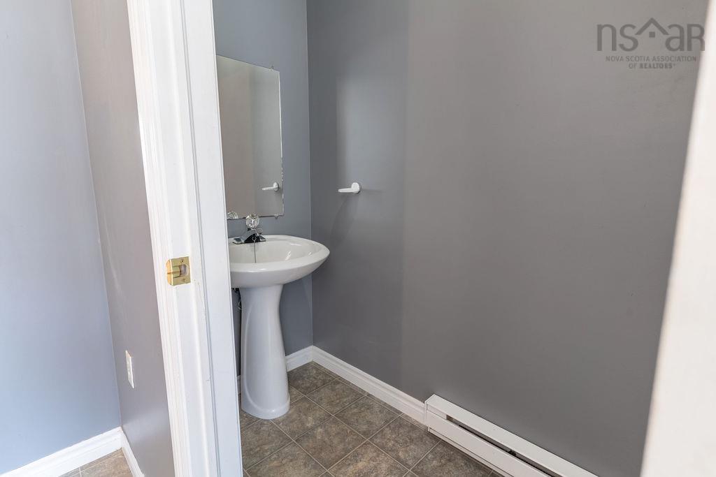 $389,900.00: 14 Everette Street, Woodside